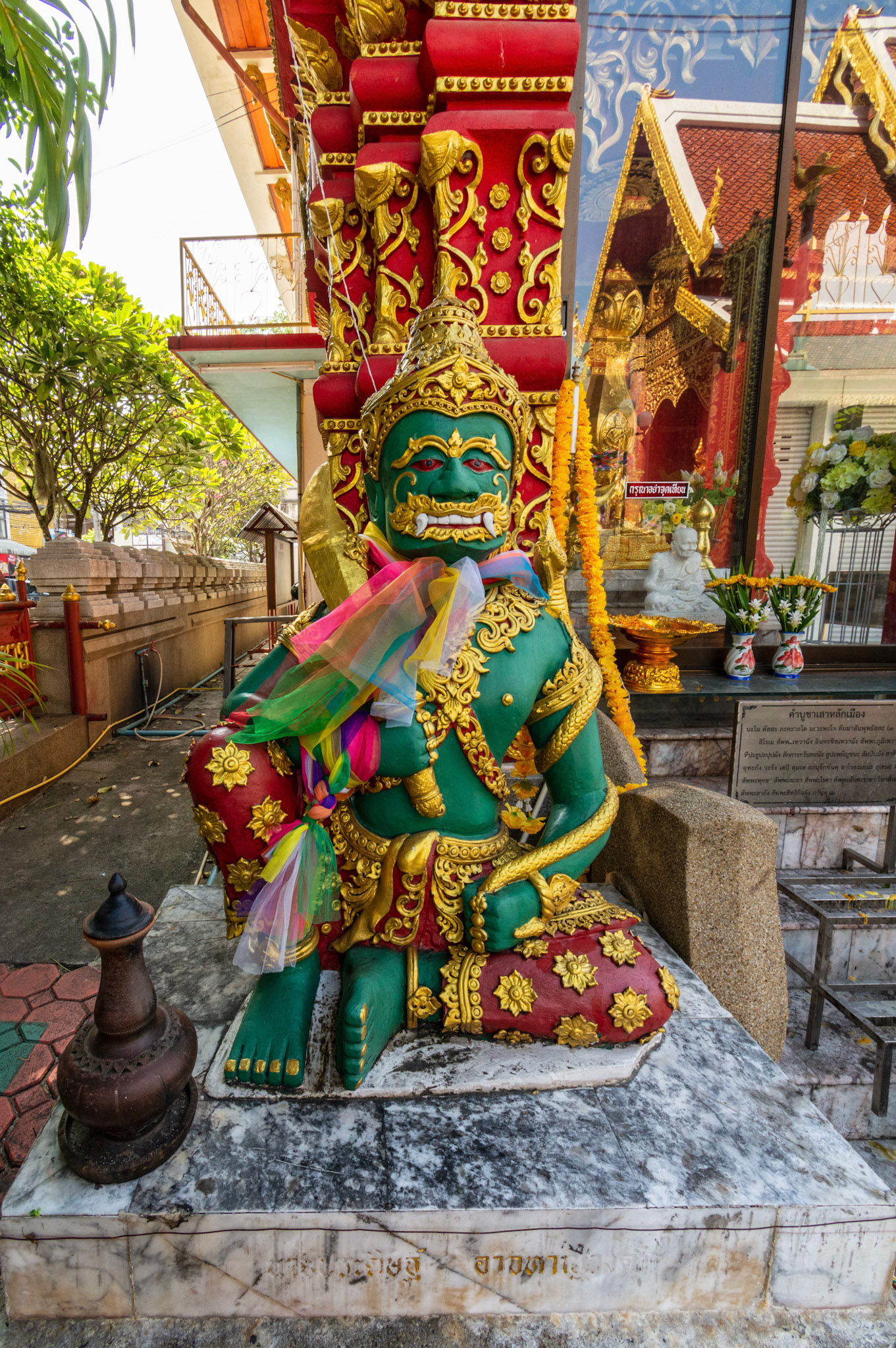 Wat Klang Wiang