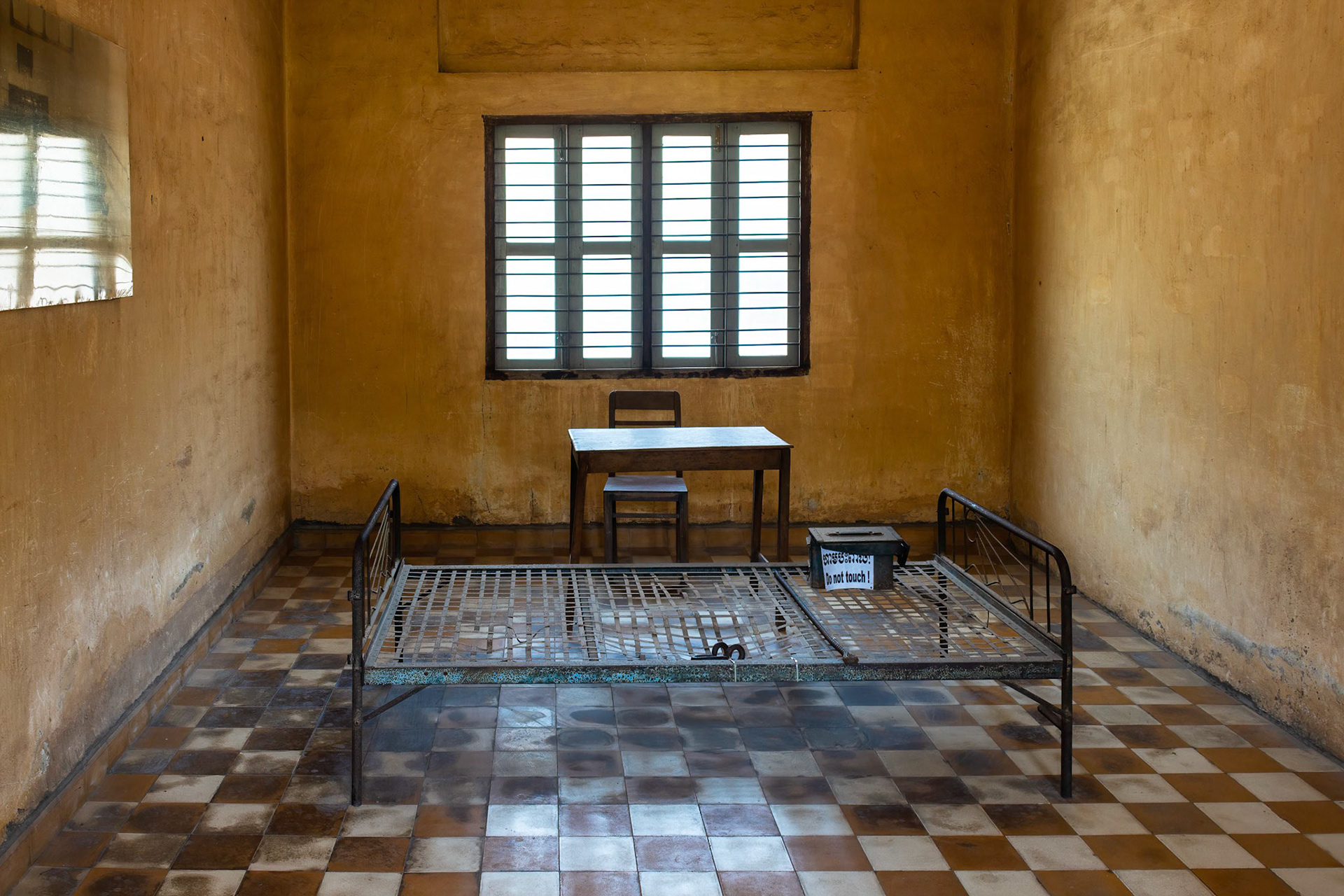 Tuol Sleng (S-21)