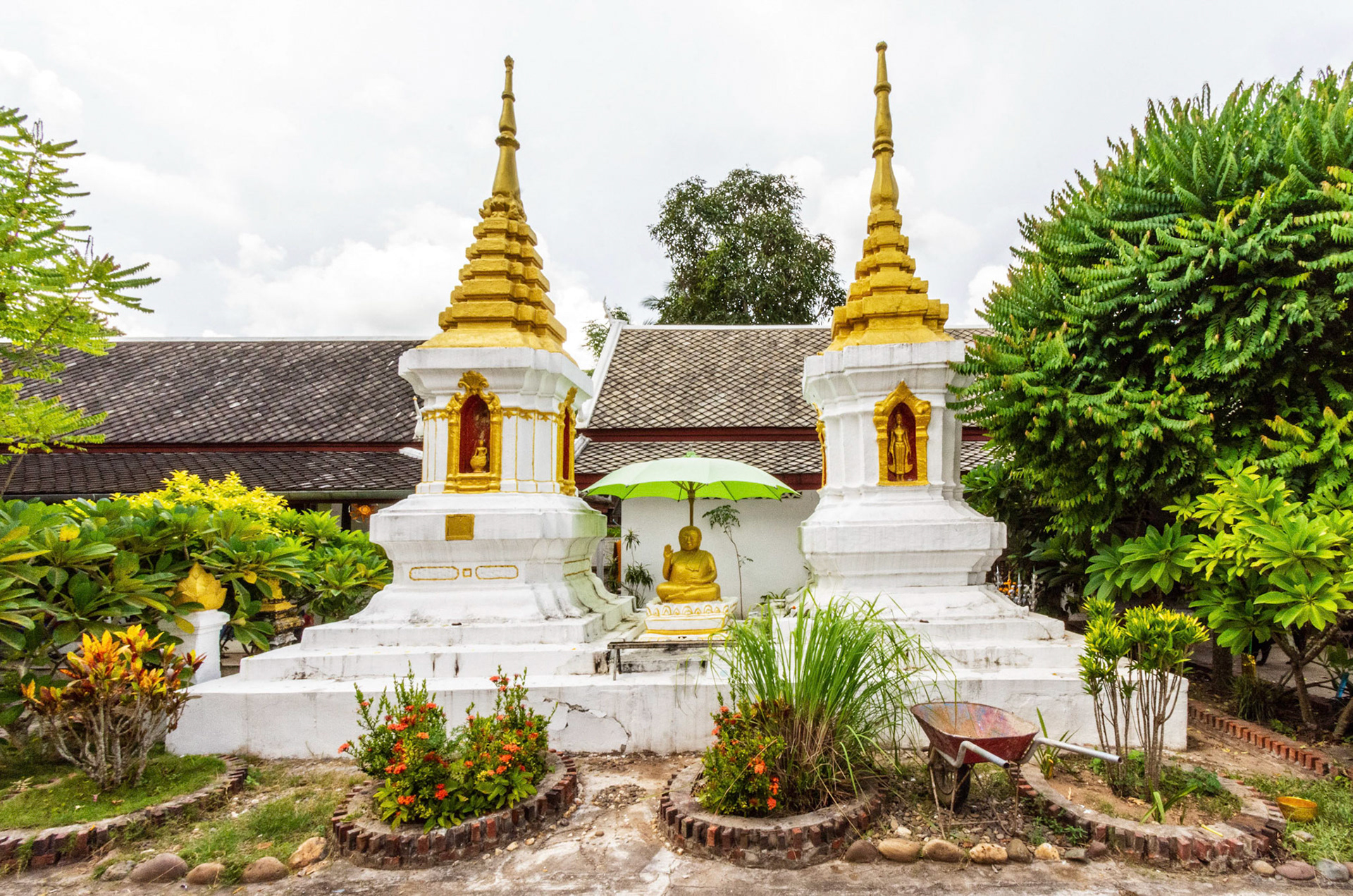 Wat Pa Phai - วัดป่าไผ่