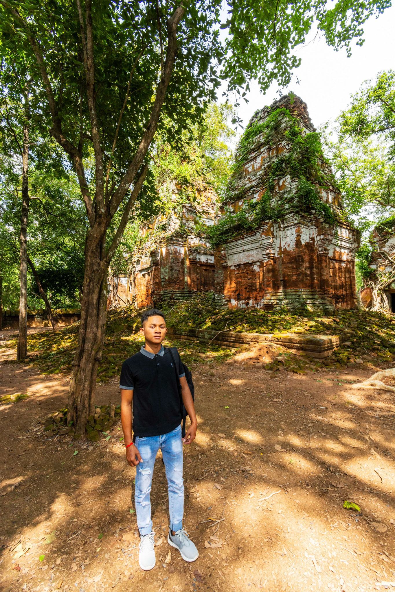Pram Temple - ប្រាសាទ ប្រាំ
