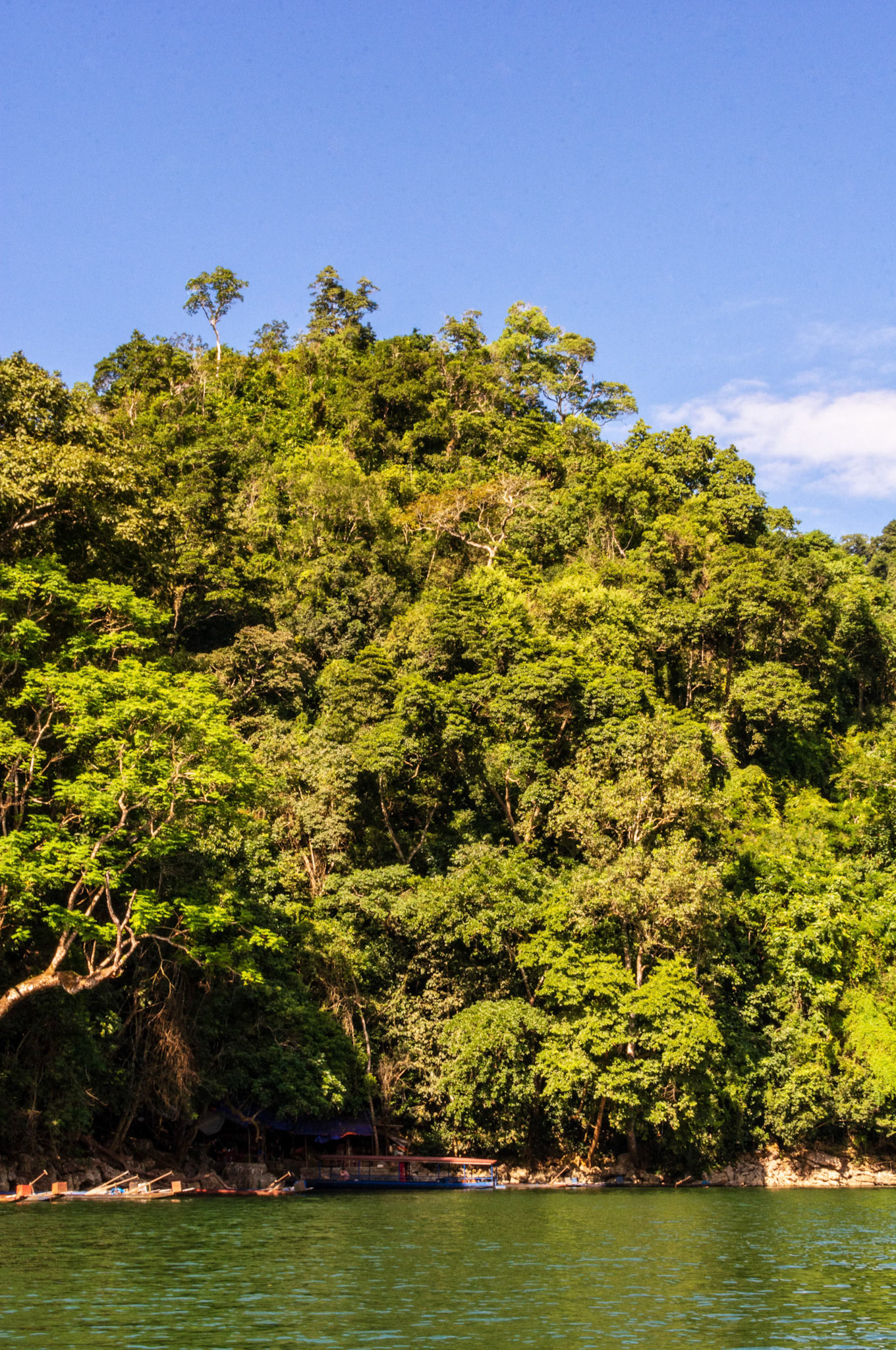Hồ Ba Bể - Ba Be Lake