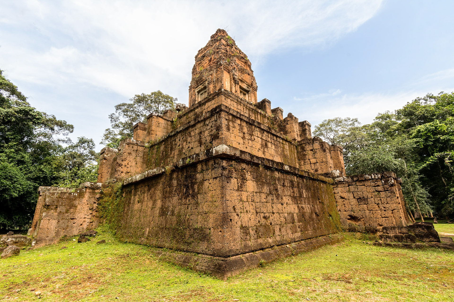 Baksei Chamkrong Temple - ប្រាសាទបក្សីចាំក្រុង