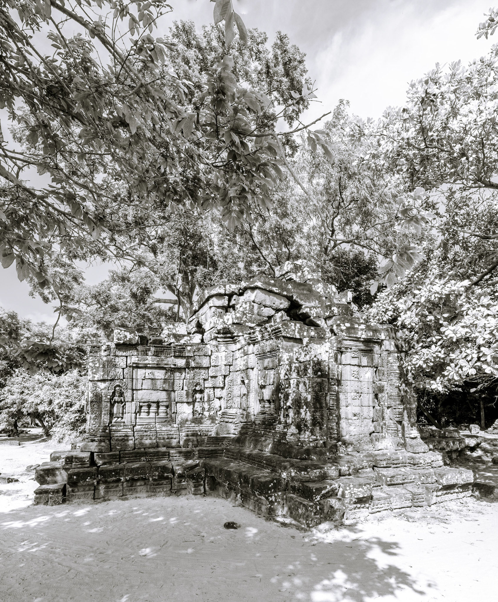 Prasat Chrung Southwest - ប្រាសាទជ្រុង និរតី