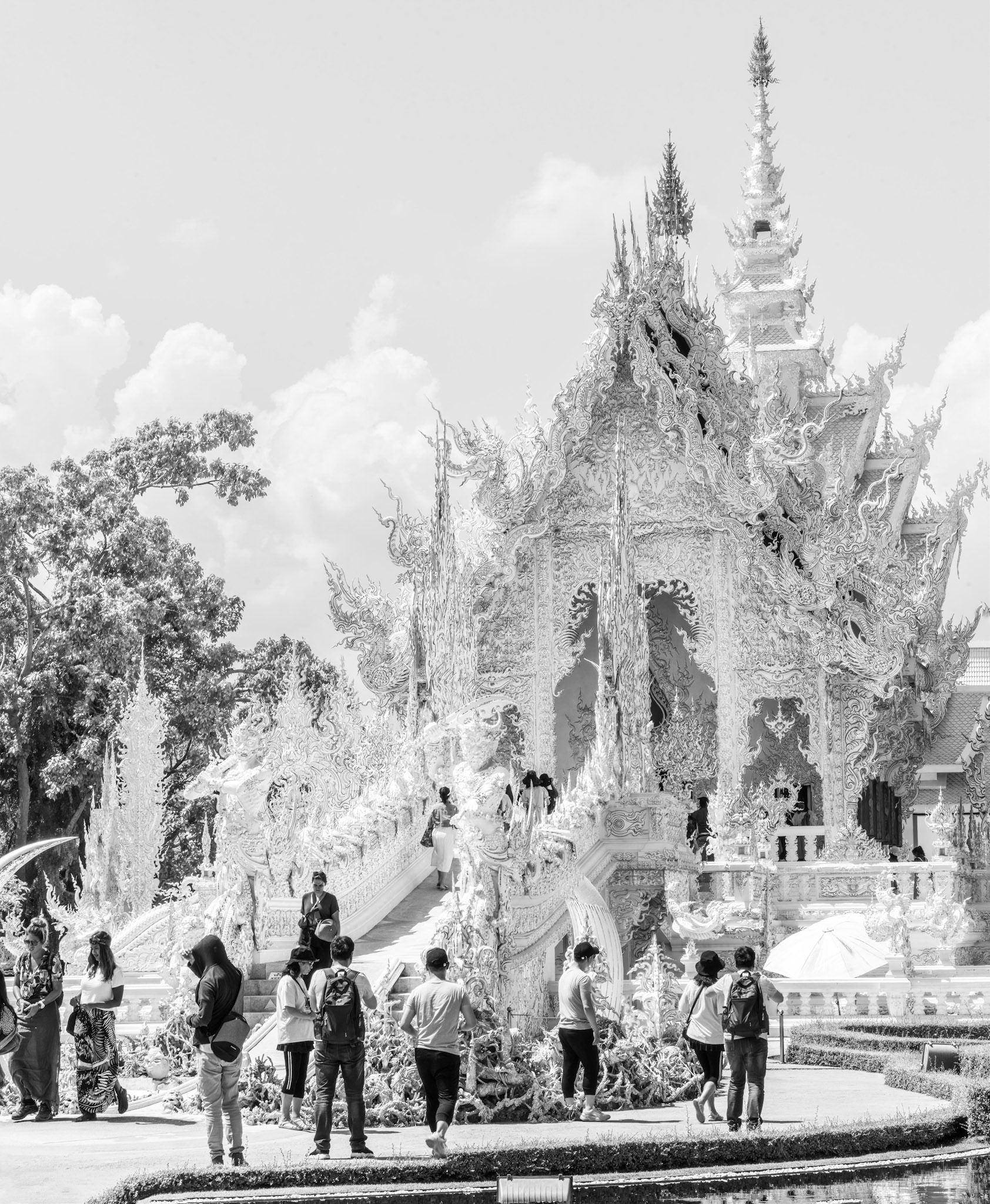 Wat Rong Khun - วัดร่องขุ่น