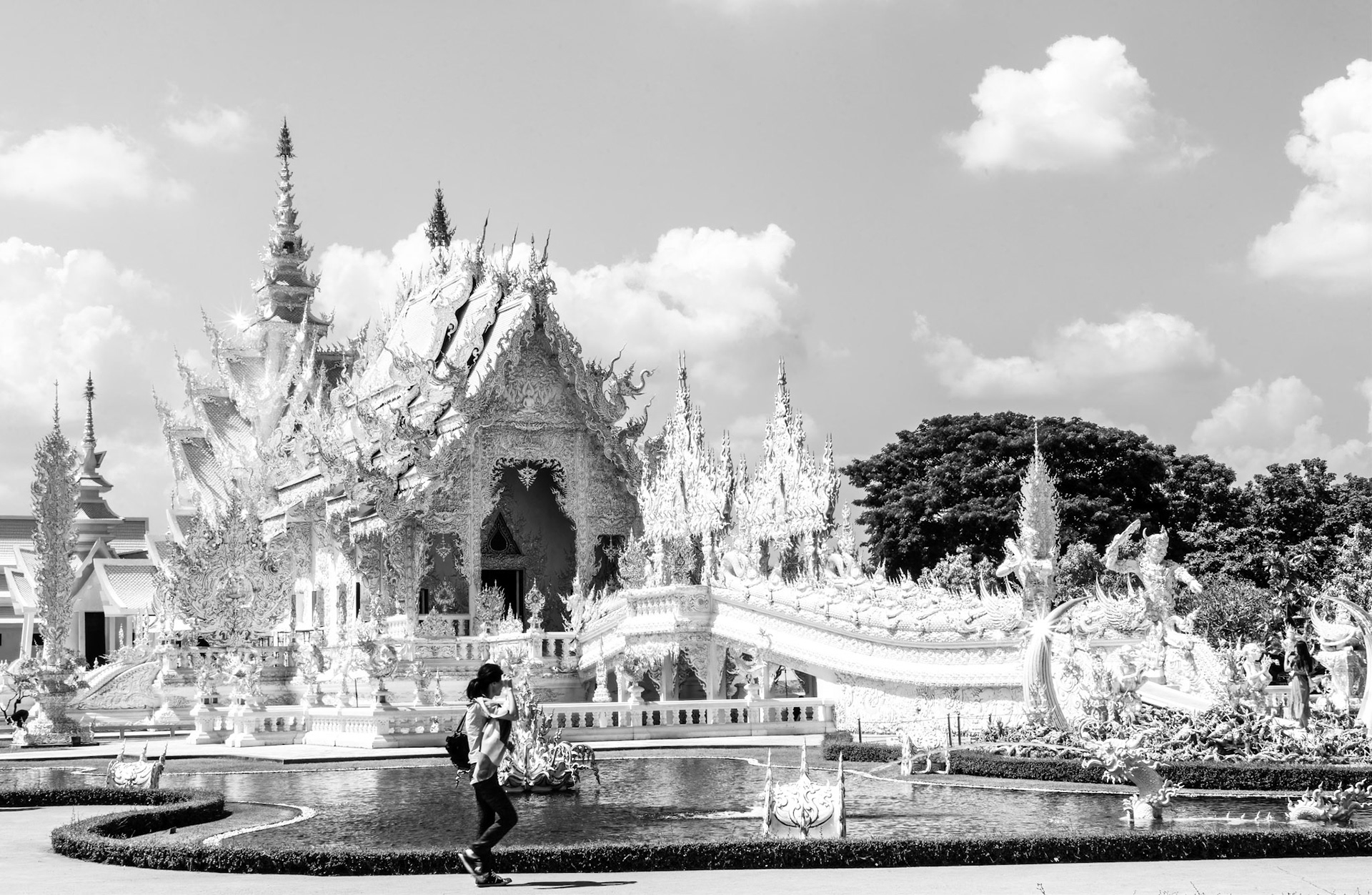 Wat Rong Khun - วัดร่องขุ่น