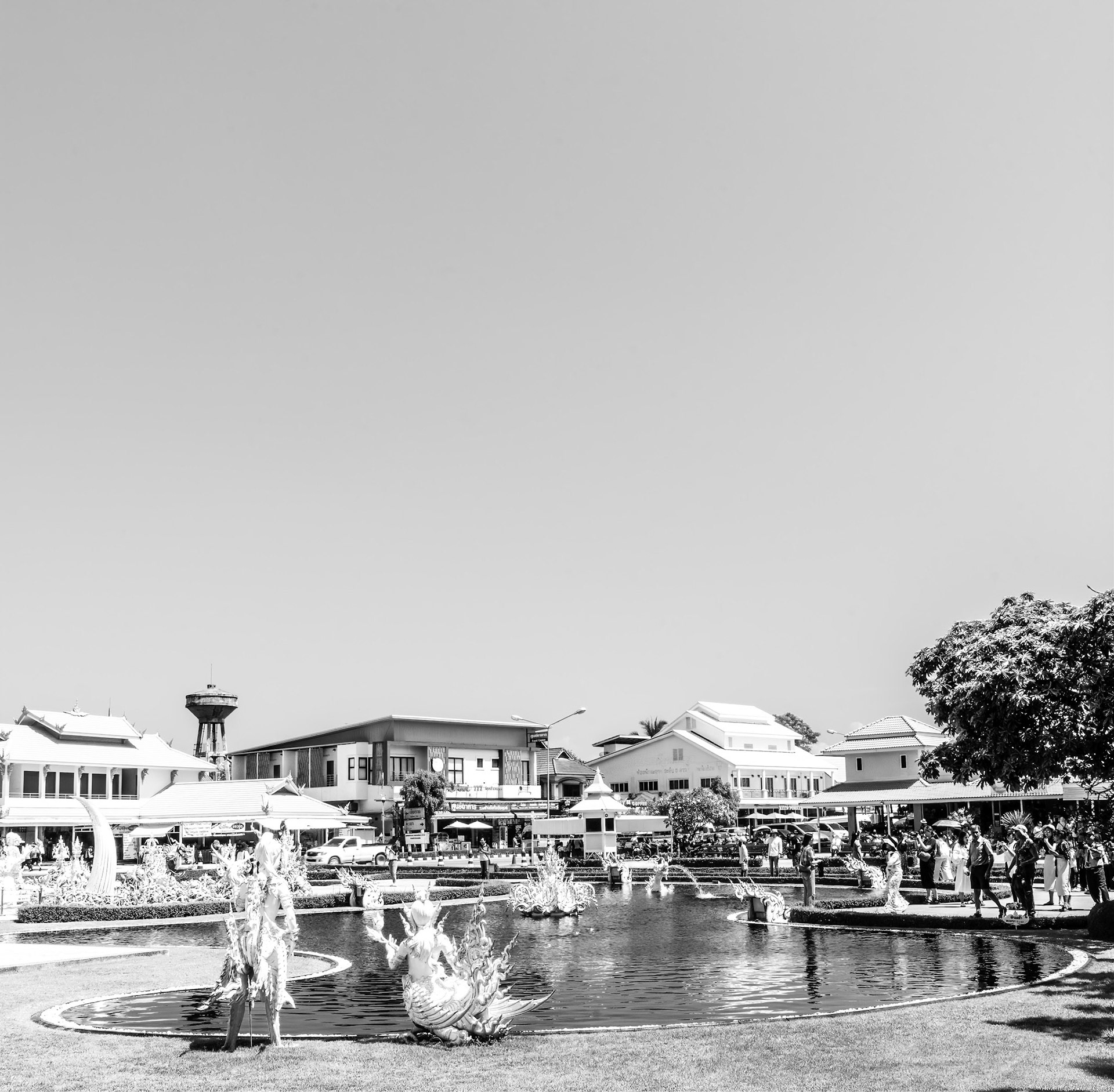 Wat Rong Khun - วัดร่องขุ่น