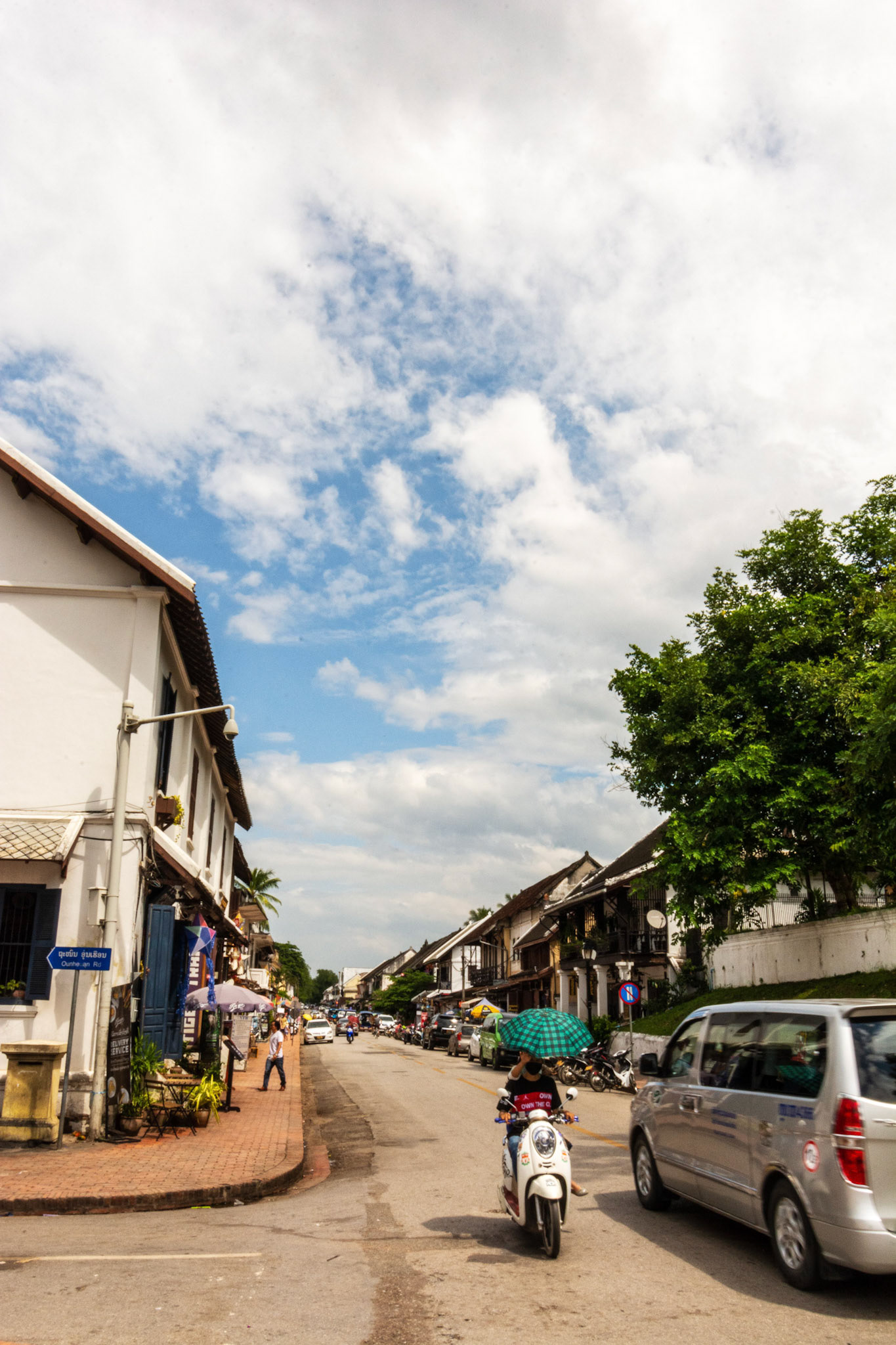Sisavangvong Road
