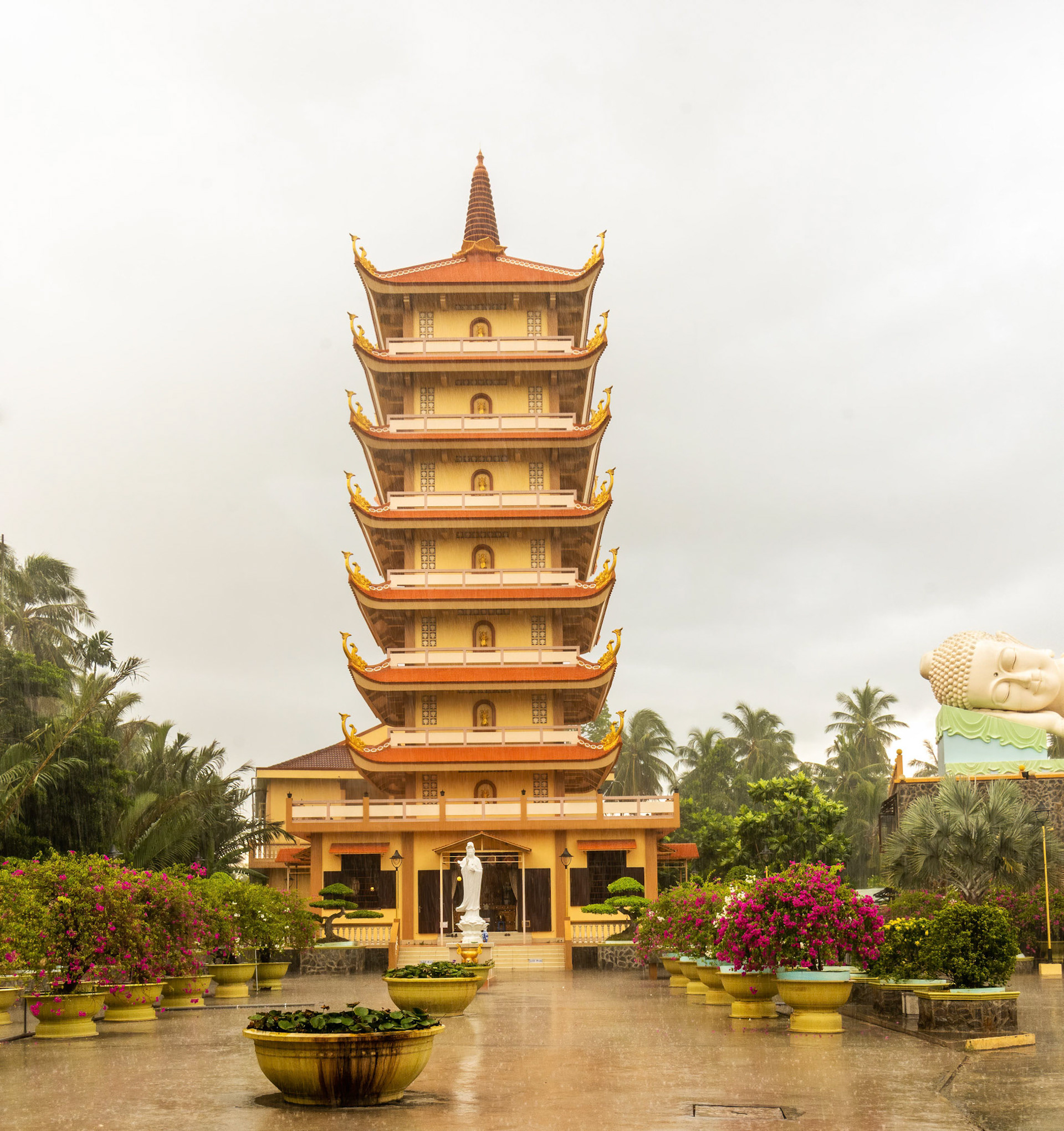 Vinh Trang Pagoda - Chùa Vĩnh Tràng