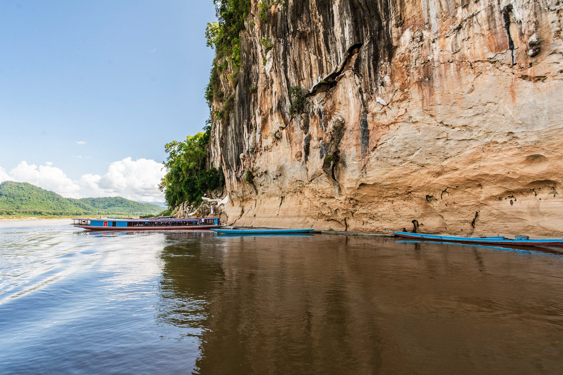 Pak Ou Caves