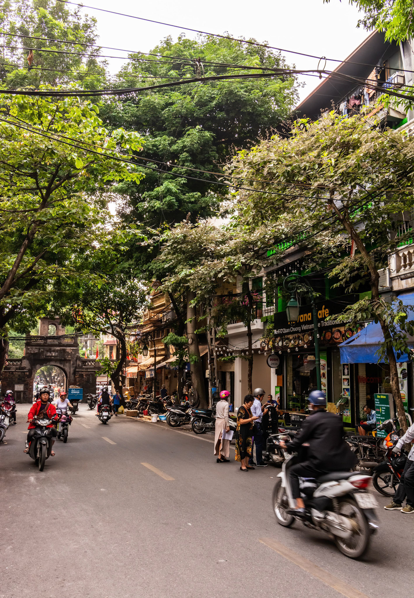 Quan Chuong City Gate