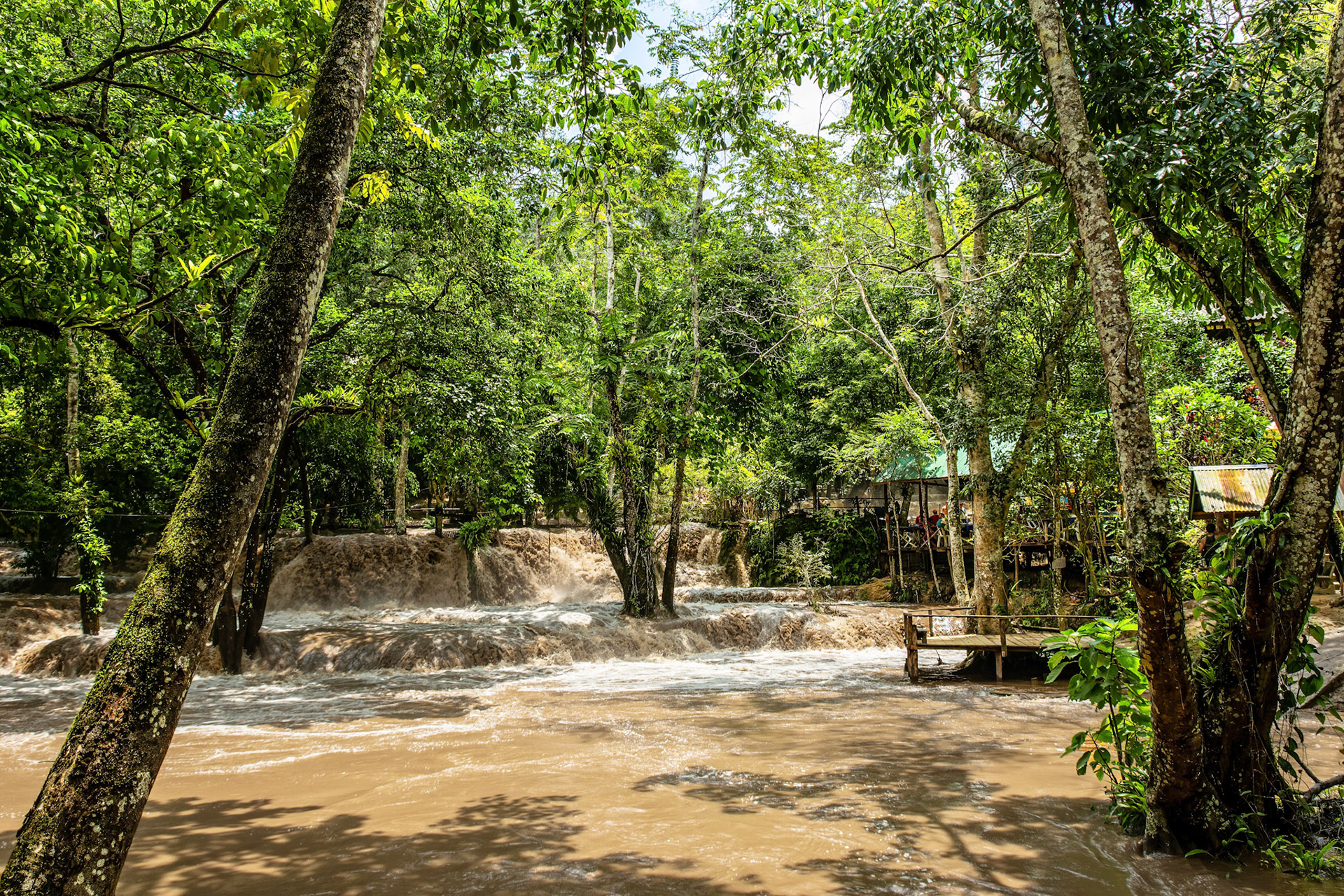 Tat Sae Waterfalls