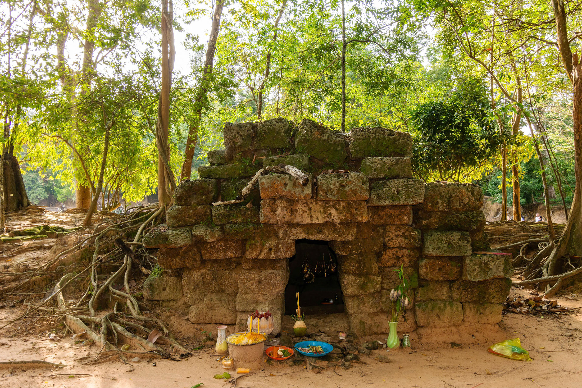 Neak Poun - ប្រាសាទនាគព័ន្ធ