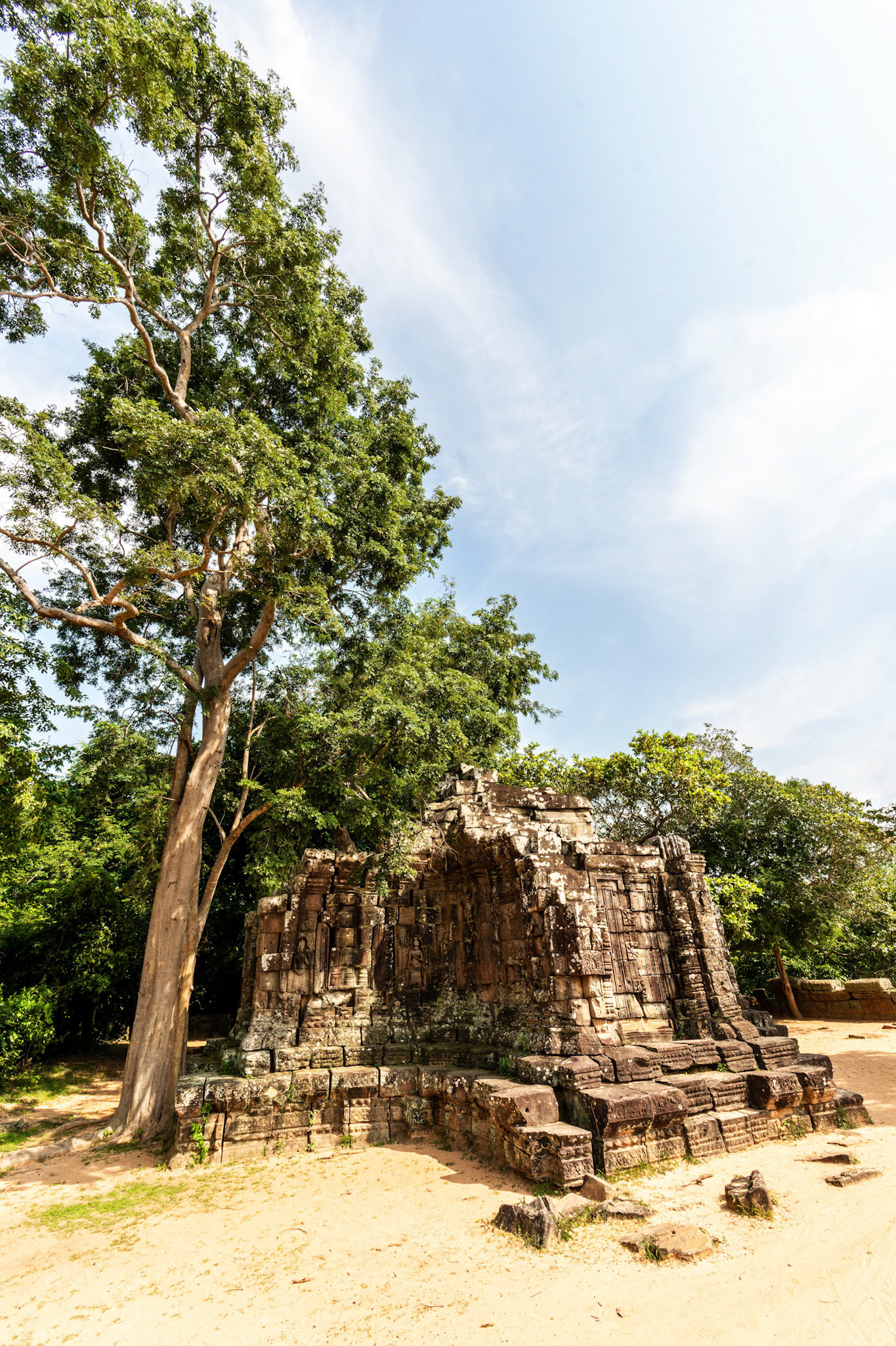Prasat Chrung Southwest - ប្រាសាទជ្រុង និរតី