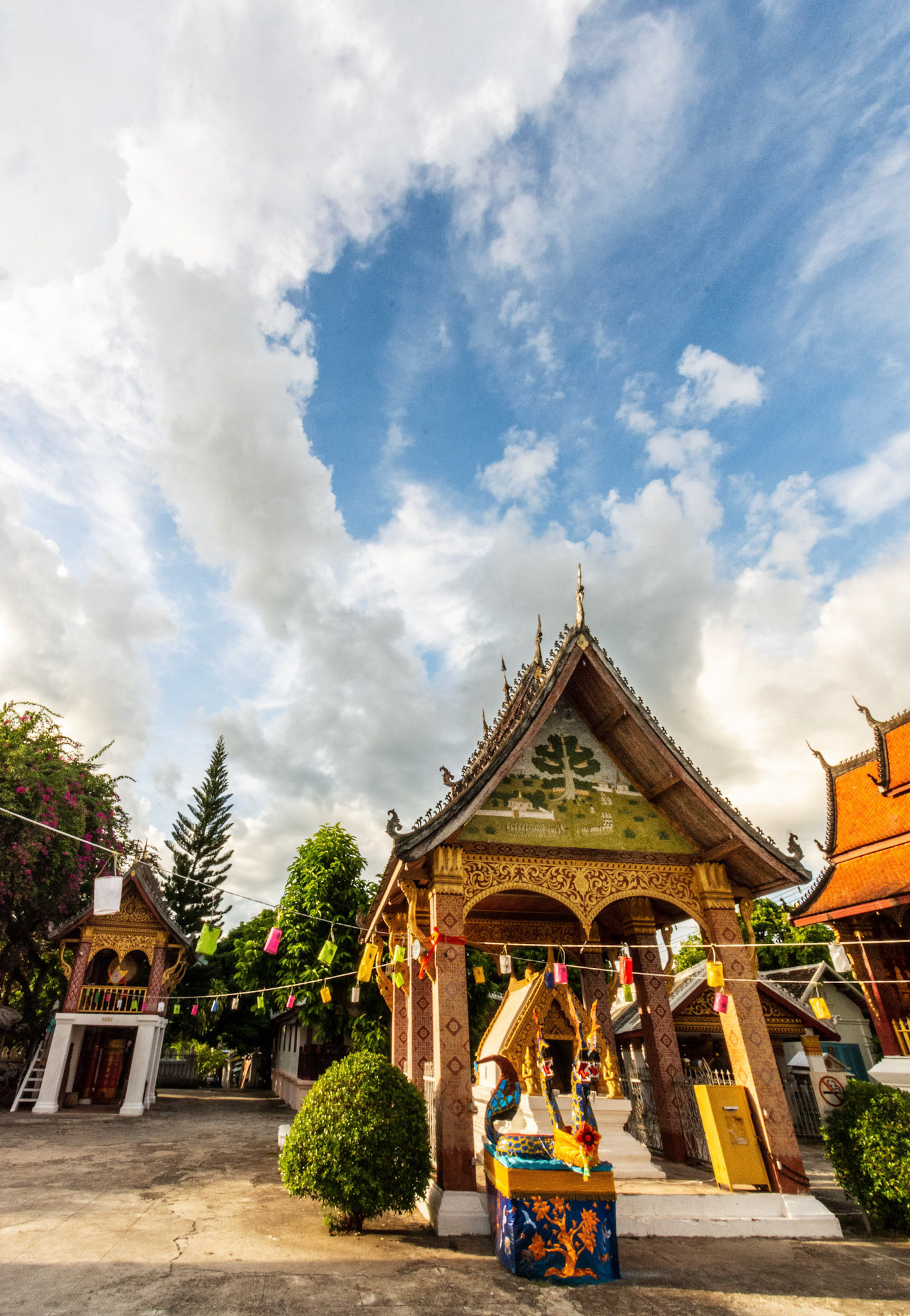Wat Sene - ວັດແສນສຸຂາຣາມ