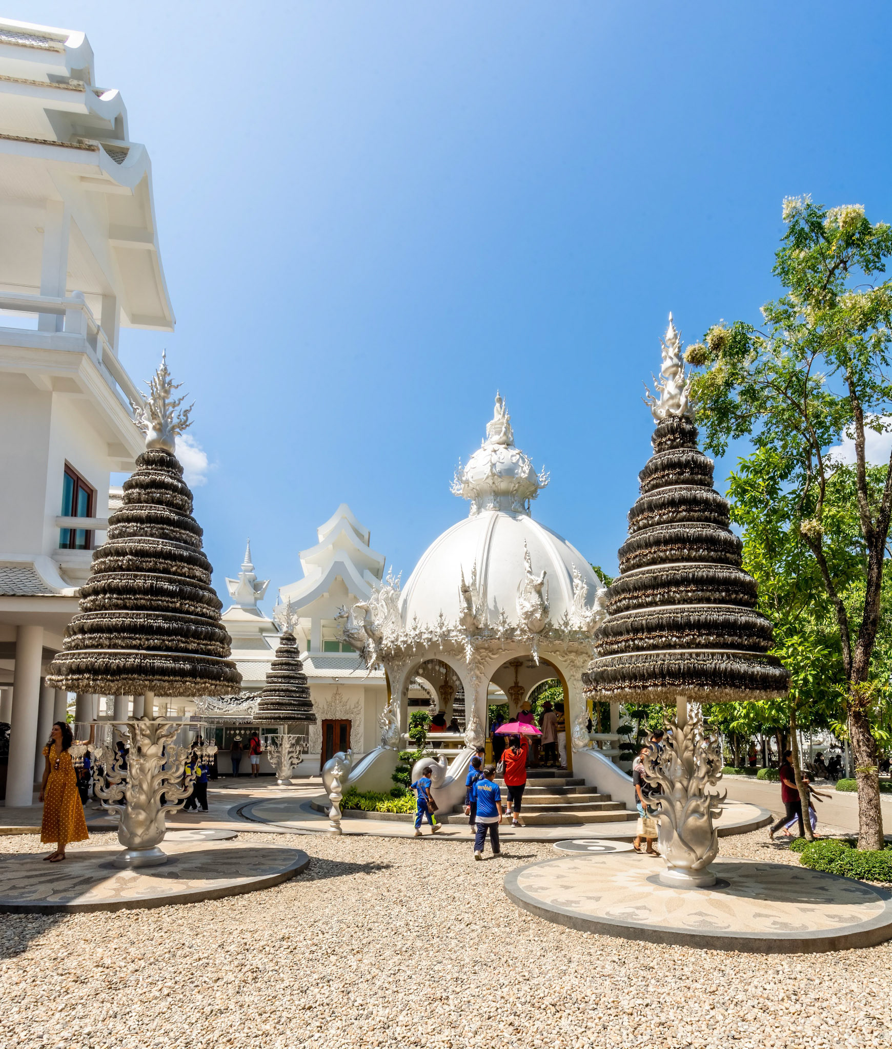 Wat Rong Khun - วัดร่องขุ่น