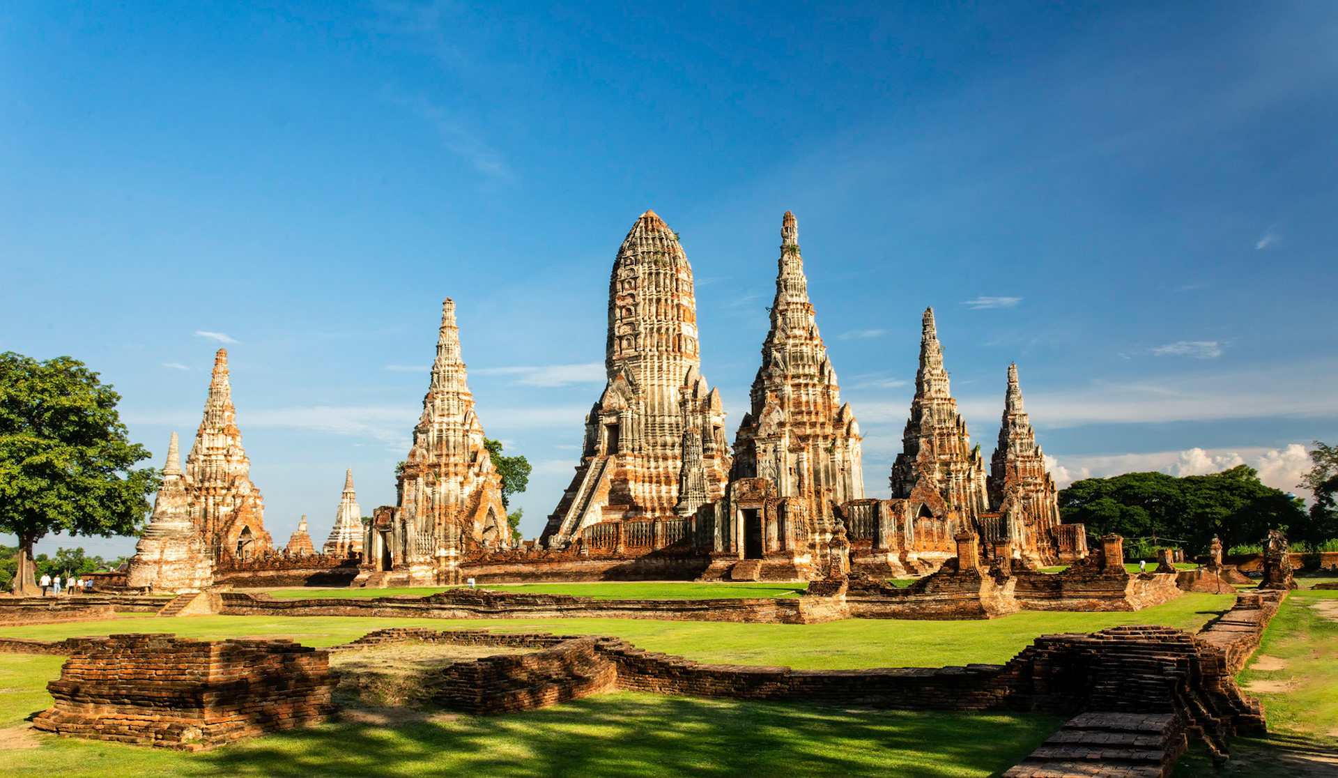 Wat Chai Watthanaram or the “Monastery of the Victorious and Prosperous Temple”