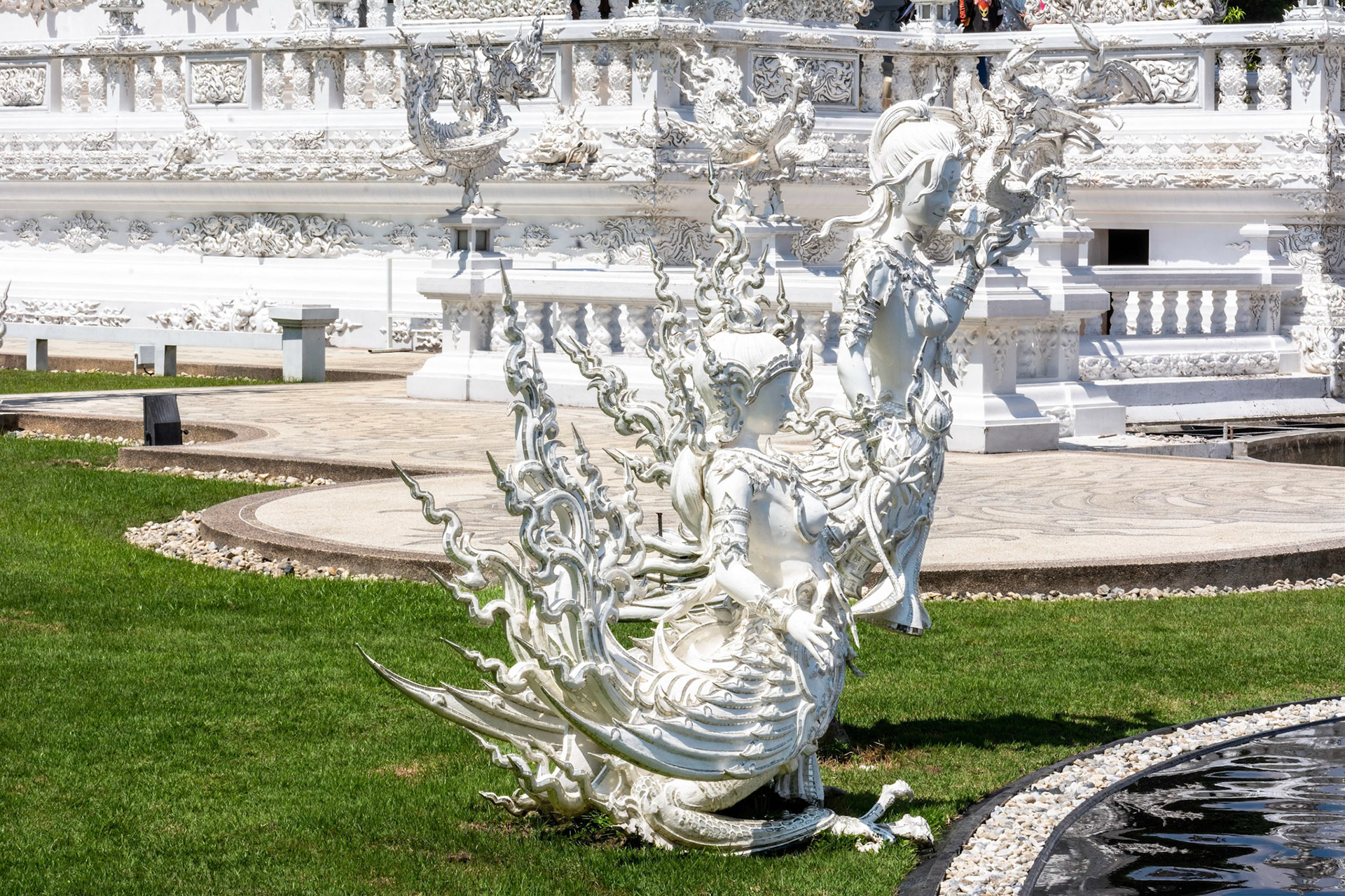 Wat Rong Khun - วัดร่องขุ่น