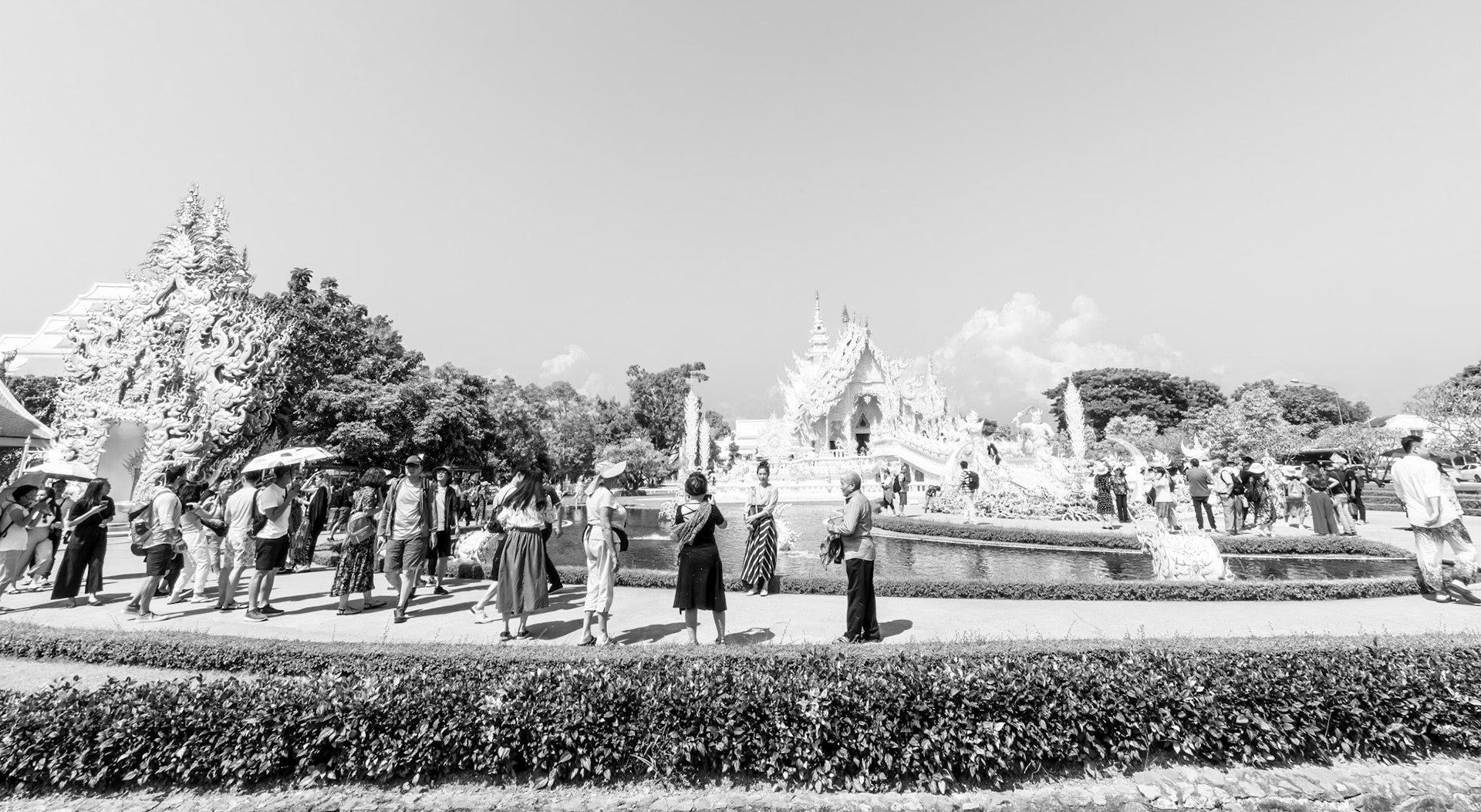 Wat Rong Khun - วัดร่องขุ่น