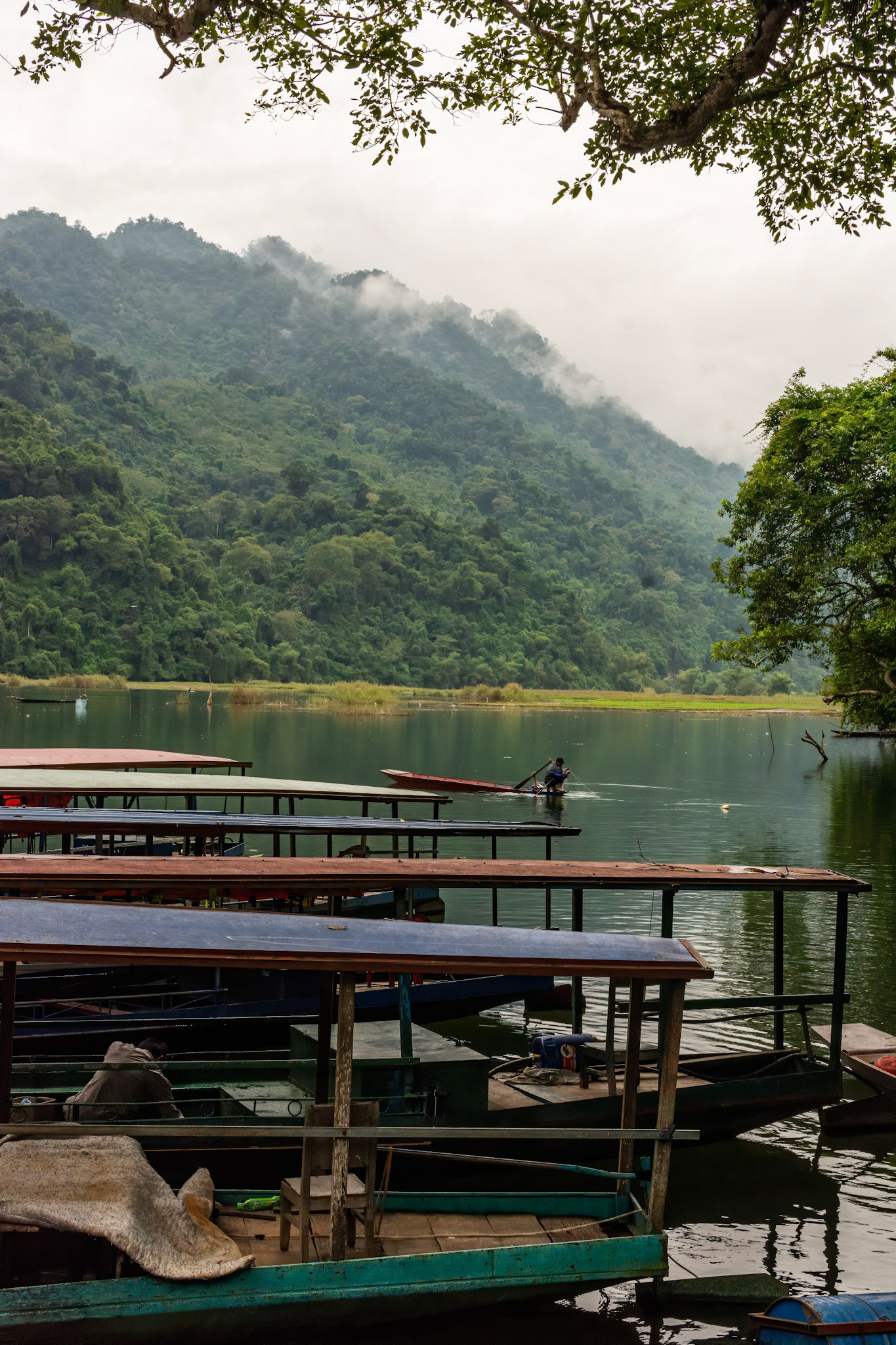 Hồ Ba Bể (Ba Bể Lake)