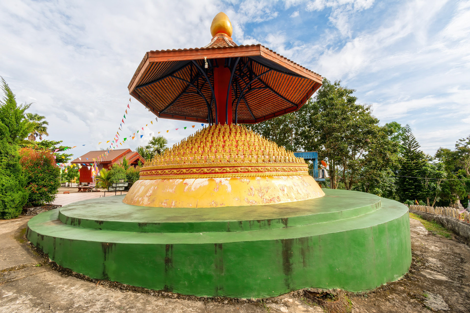 Wat Chomkao Manilat, Huay Xai, Laos