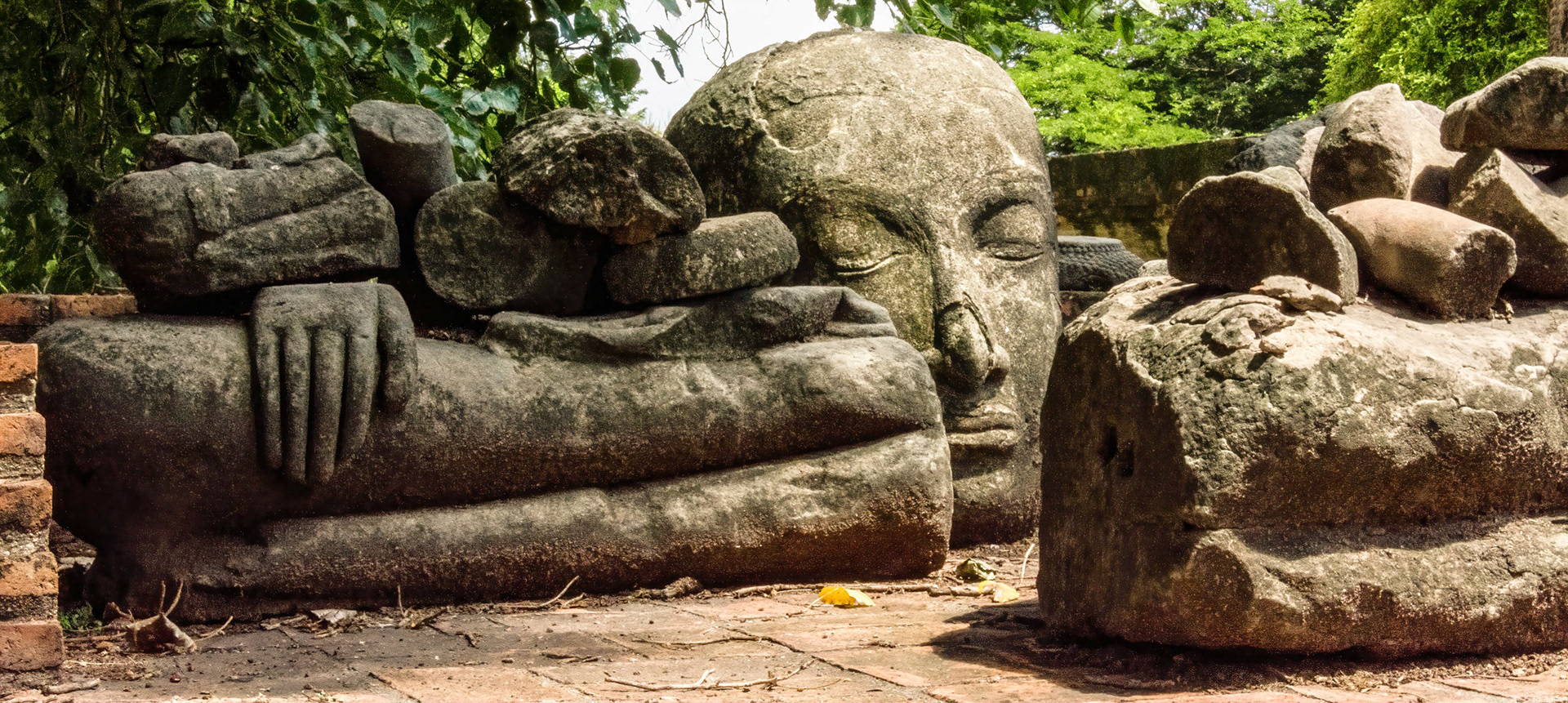 Wat Maha That, built in 1374 and destroyed by the Burmese in 1767.