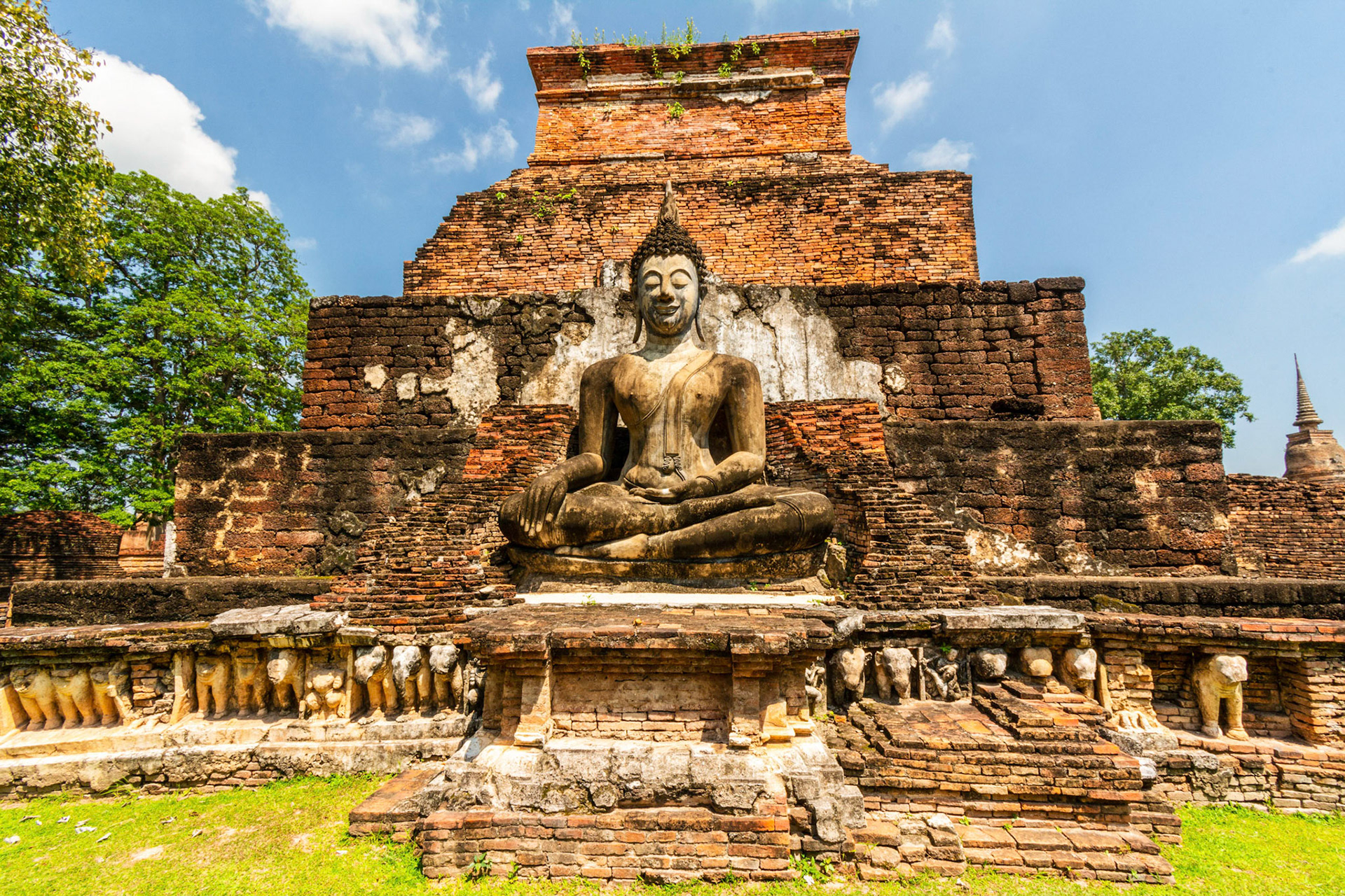 Wat Maha That - วัดมหาธาตุ,