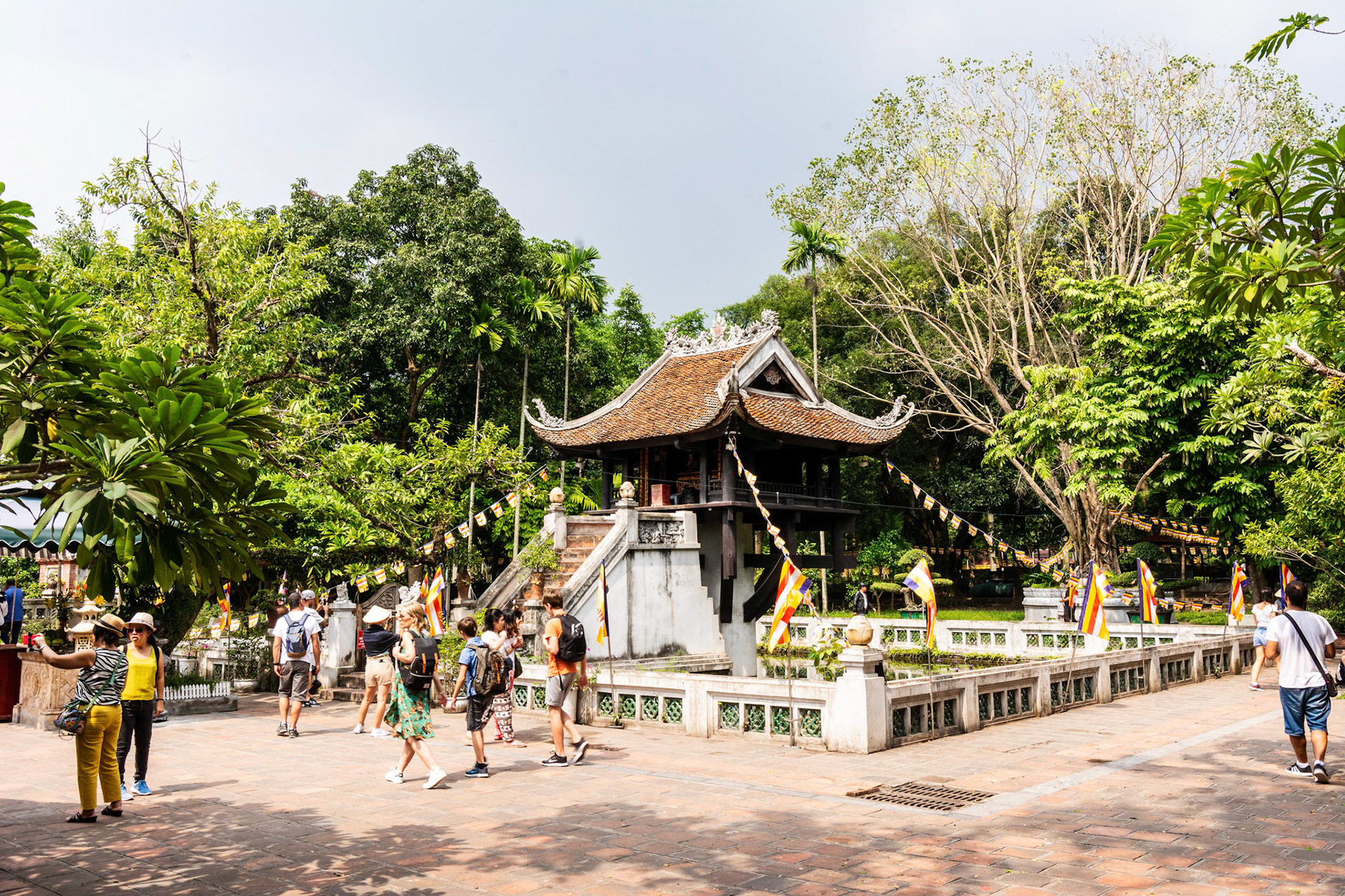 Chùa Một Cột (One Pillar Pagoda)