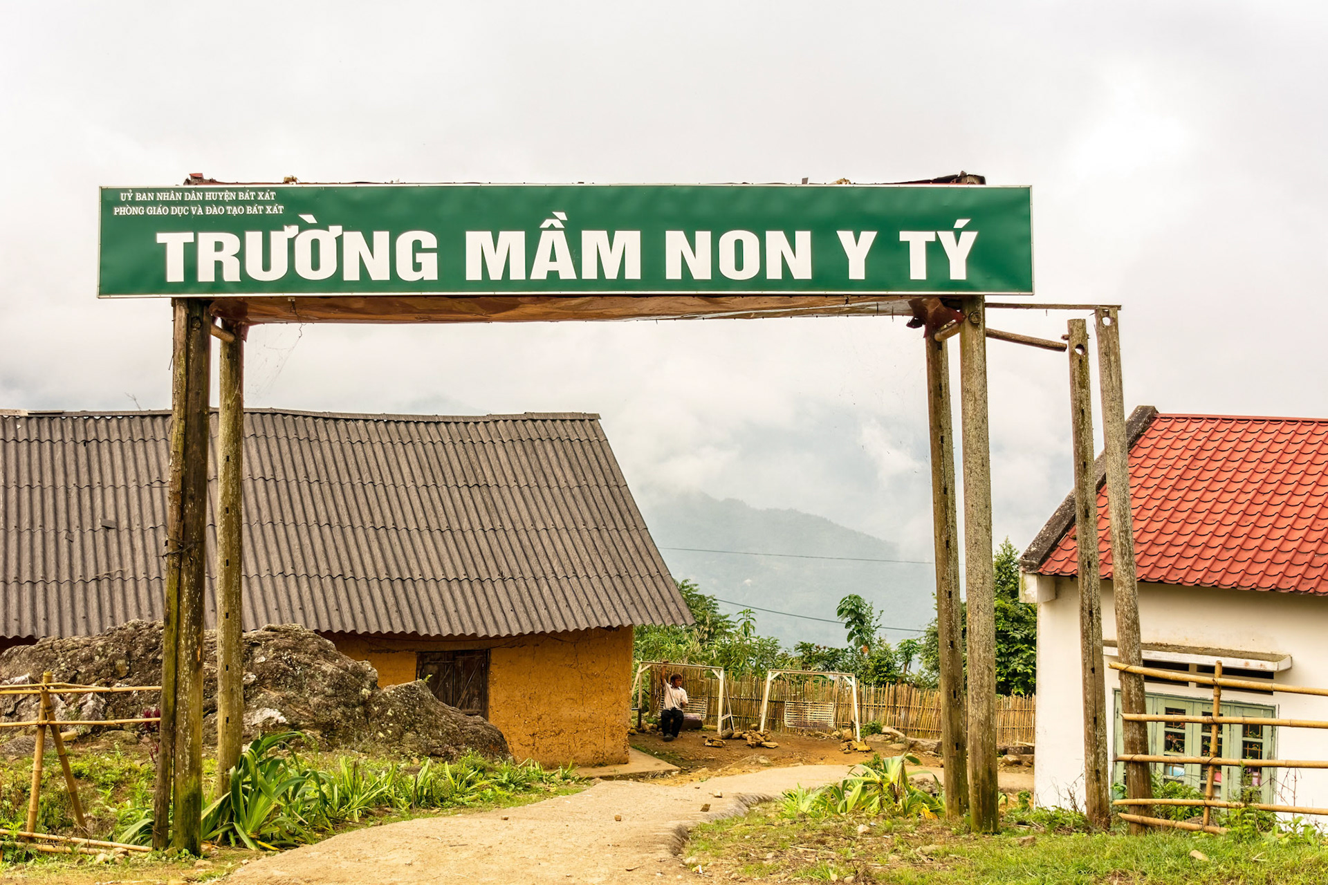 Y Tý