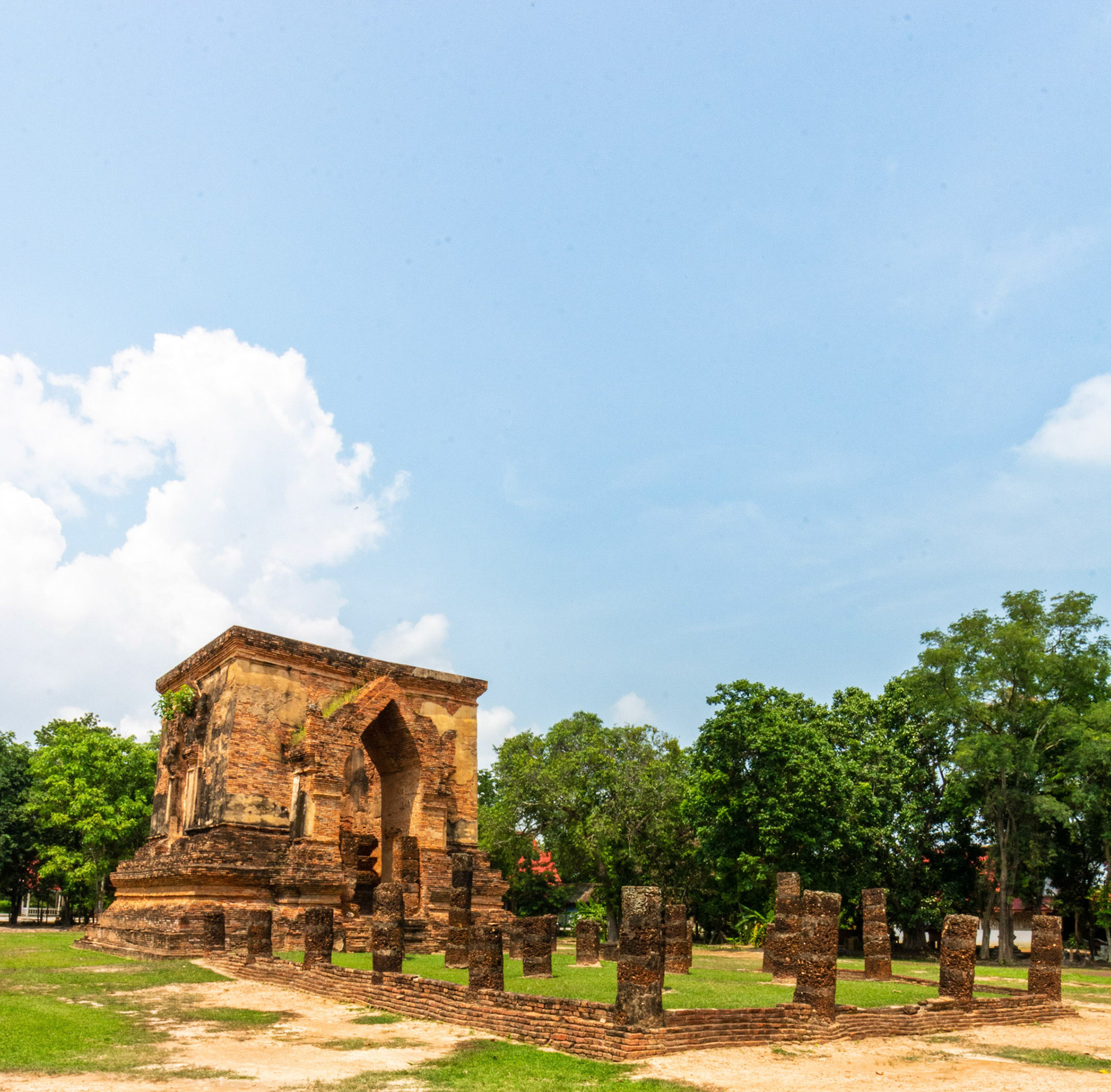 Wat Traphang Thong Lang