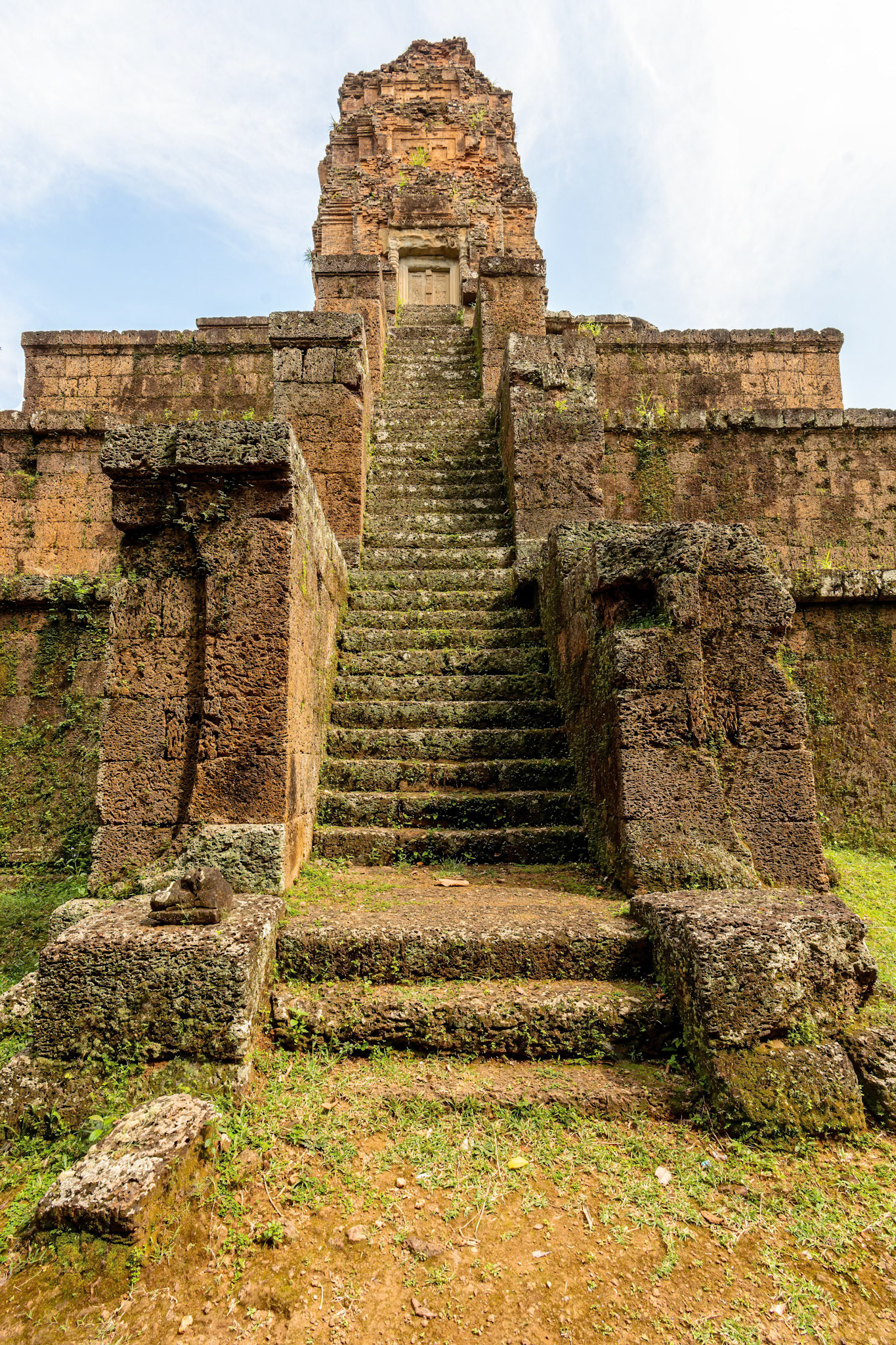 Baksei Chamkrong Temple - ប្រាសាទបក្សីចាំក្រុង