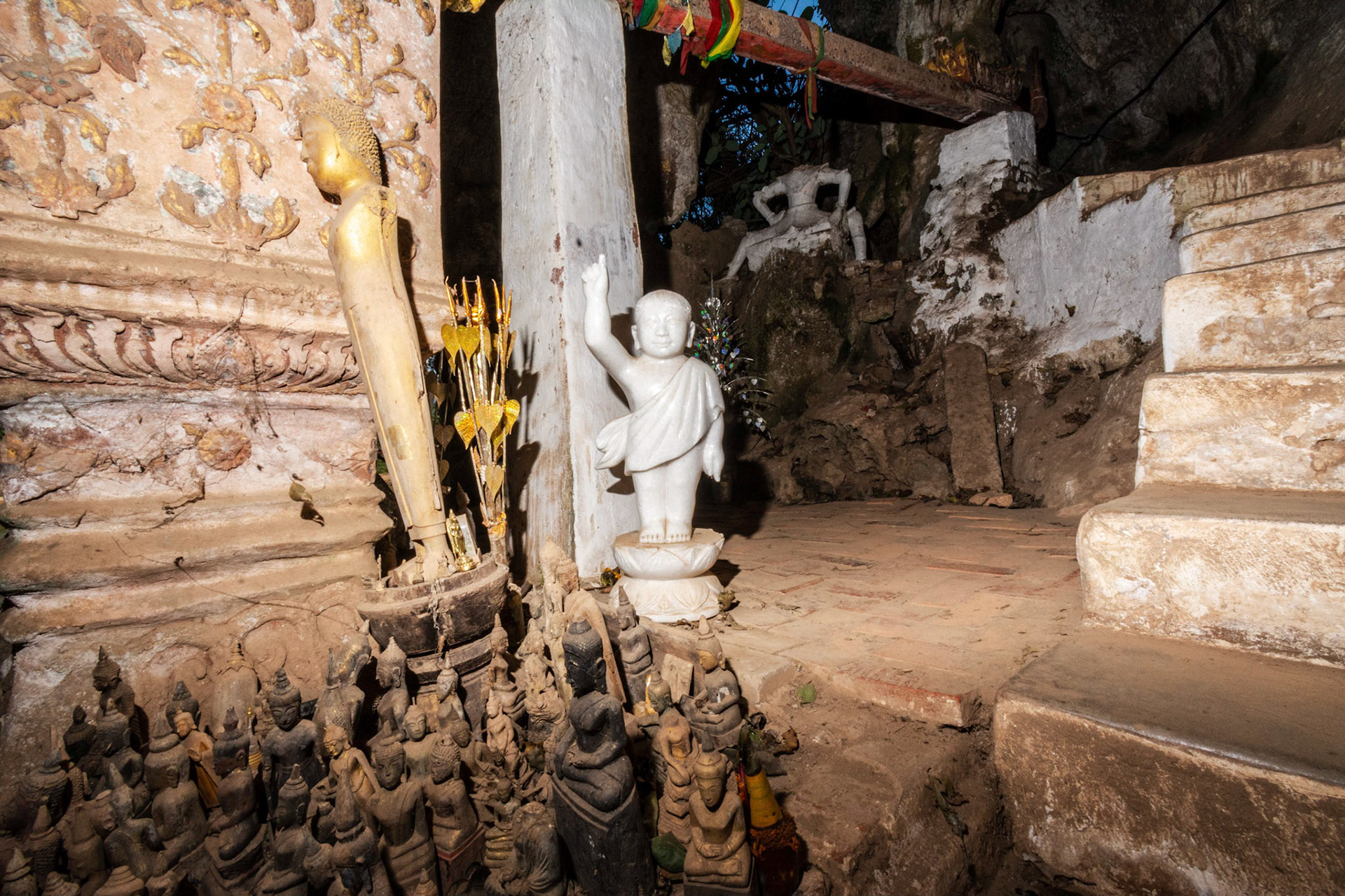 Pak Ou Caves
