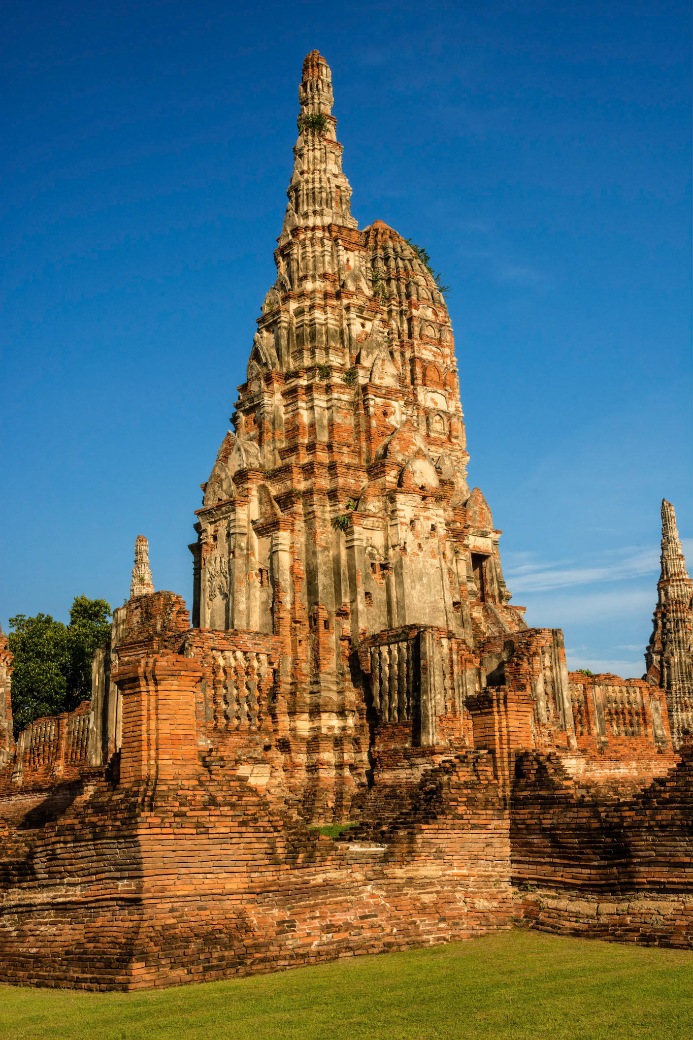 Wat Chai Watthanaram or the “Monastery of the Victorious and Prosperous Temple”