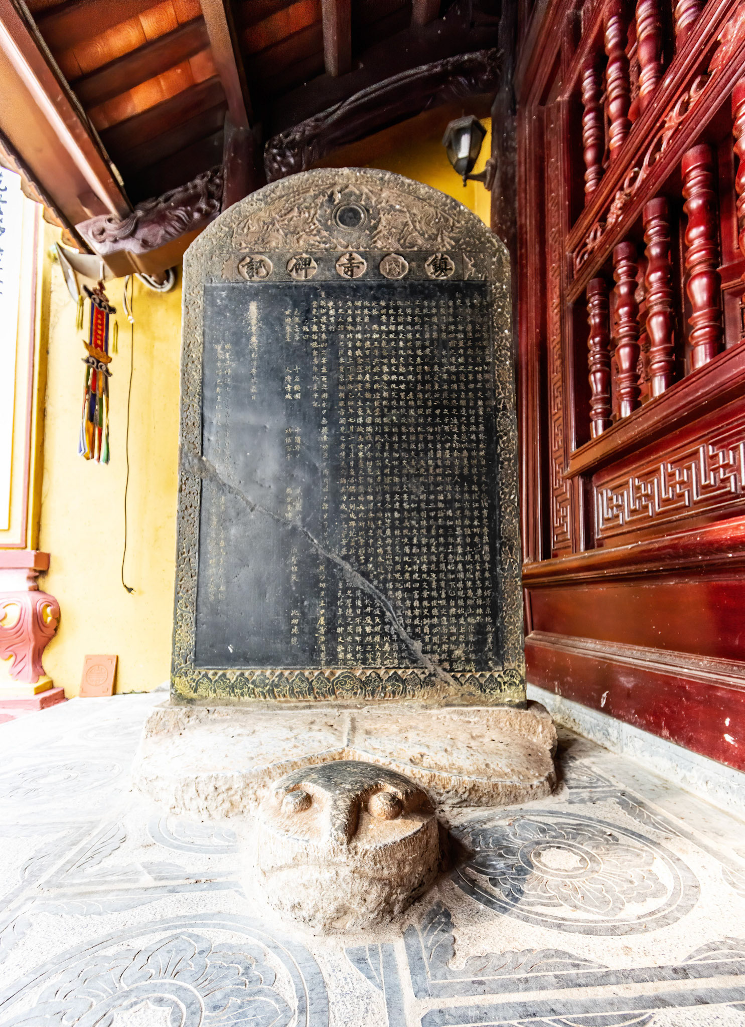 Chùa Trấn Quốc (Tran Quoc Pagoda)