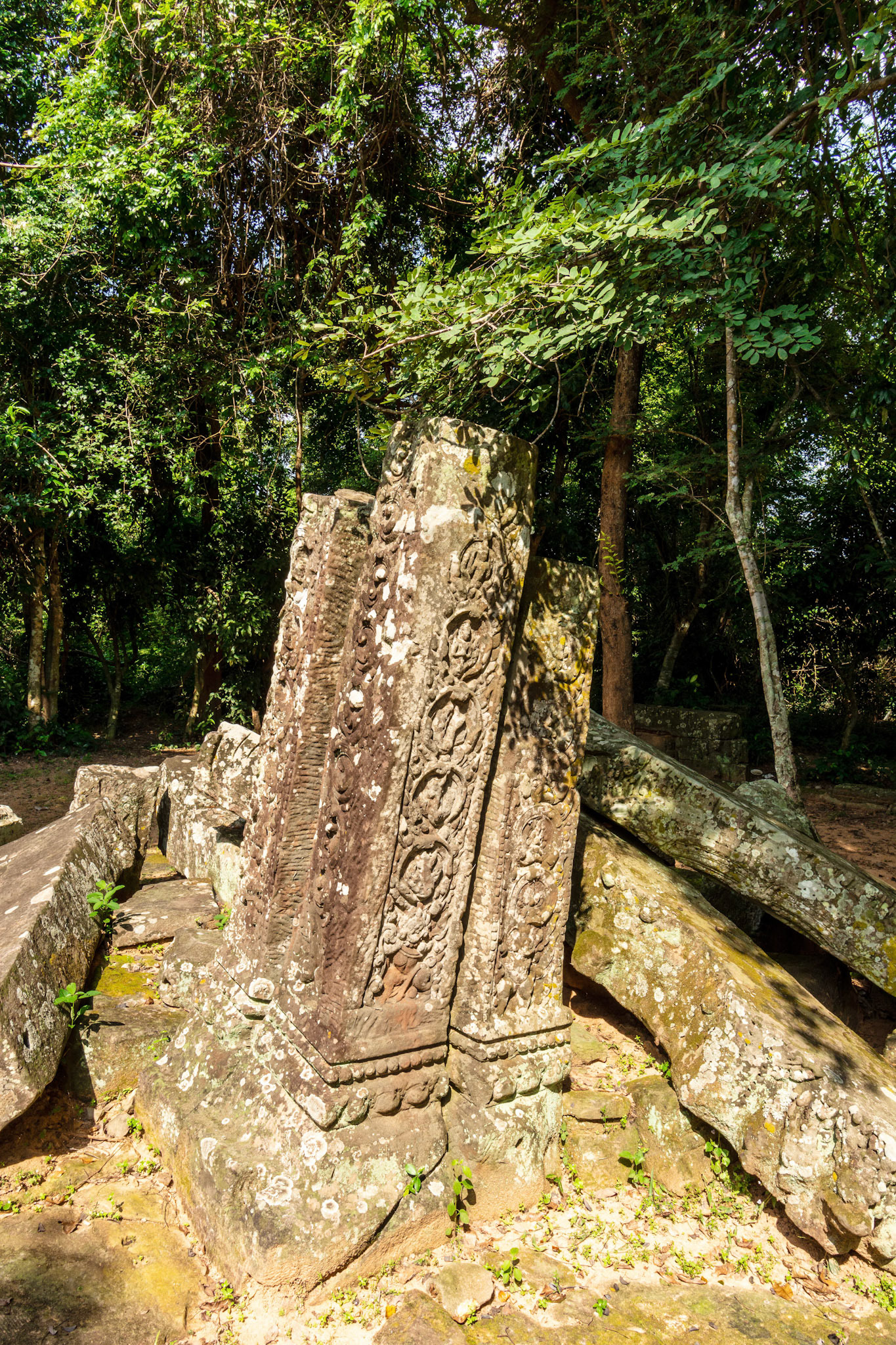 Prasat Chrung Southwest - ប្រាសាទជ្រុង និរតី