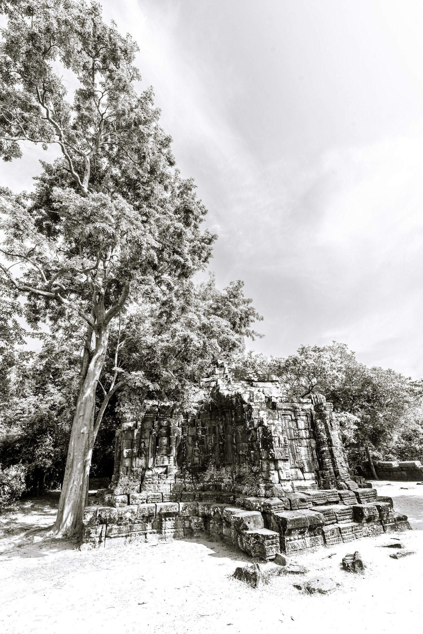 Prasat Chrung Southwest - ប្រាសាទជ្រុង និរតី​
