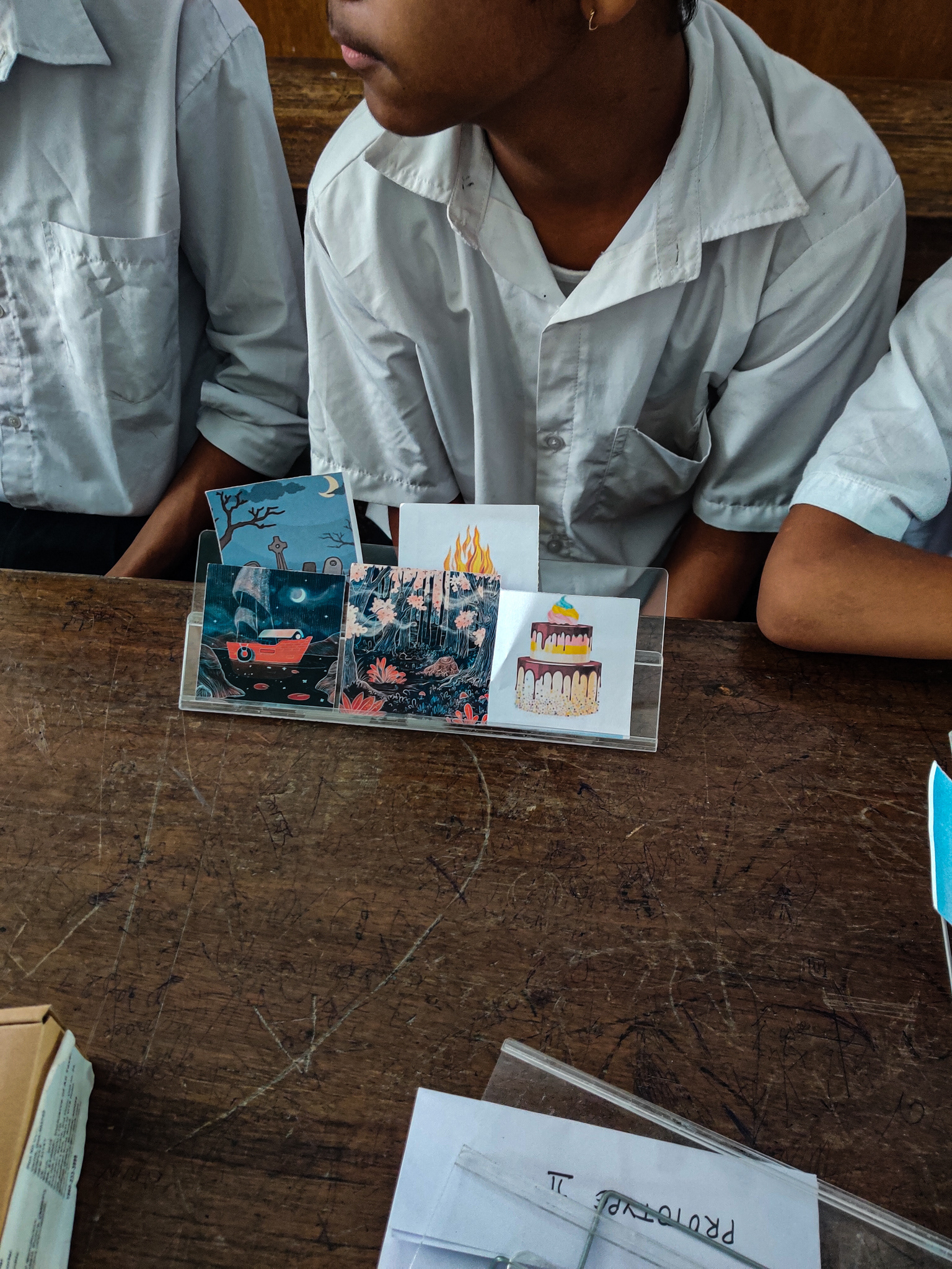 Arrangement of cards