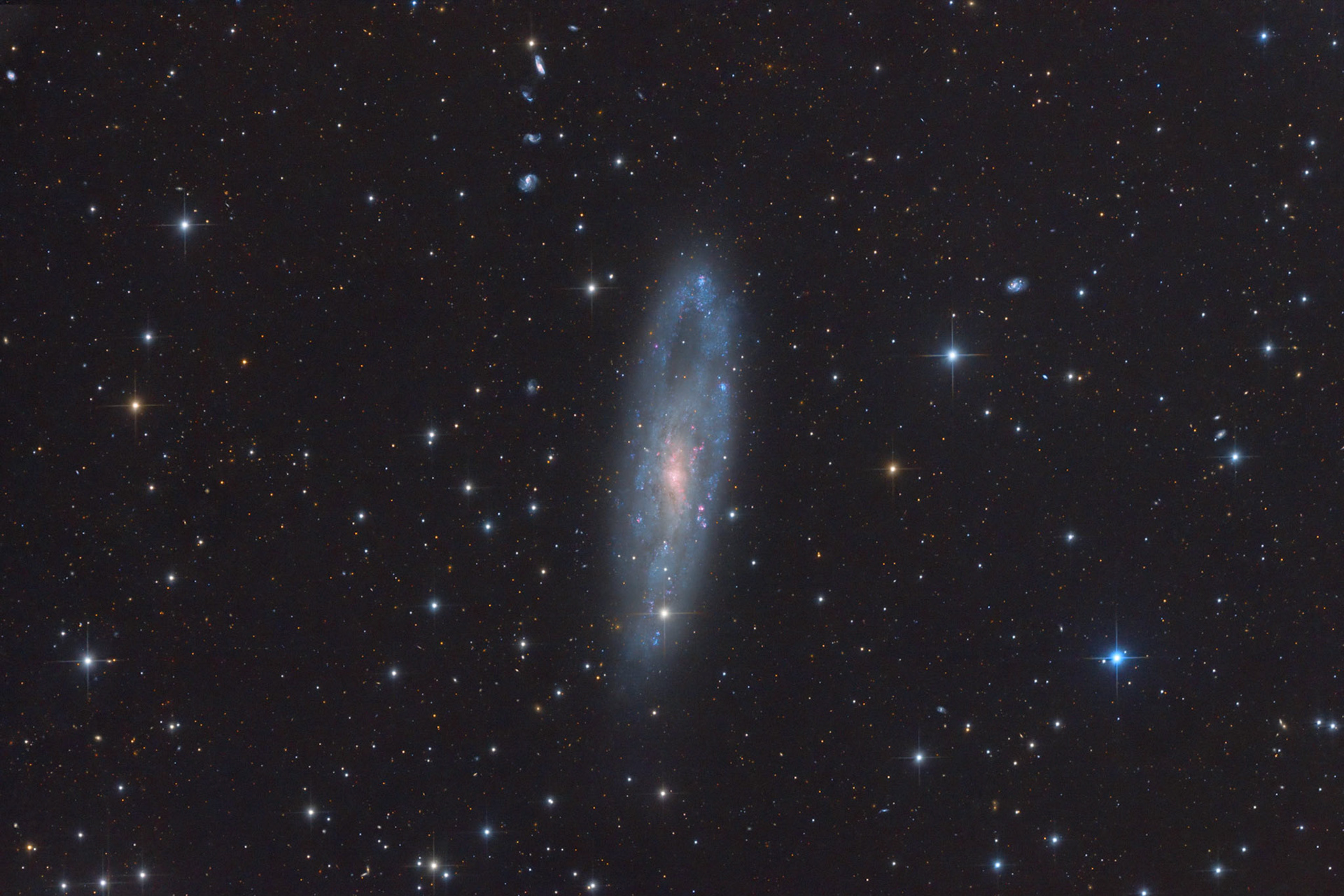 {"shape": [4296, 6346, 3]}