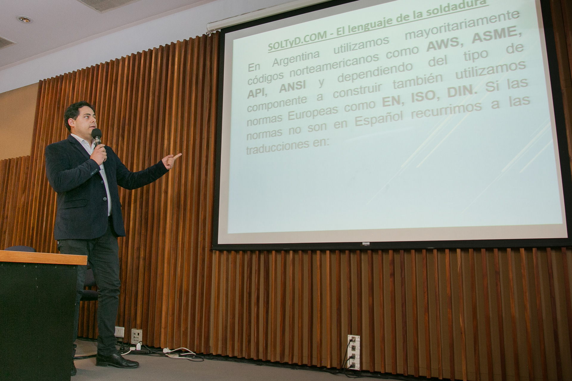 IMAGEN CON DERECHOS