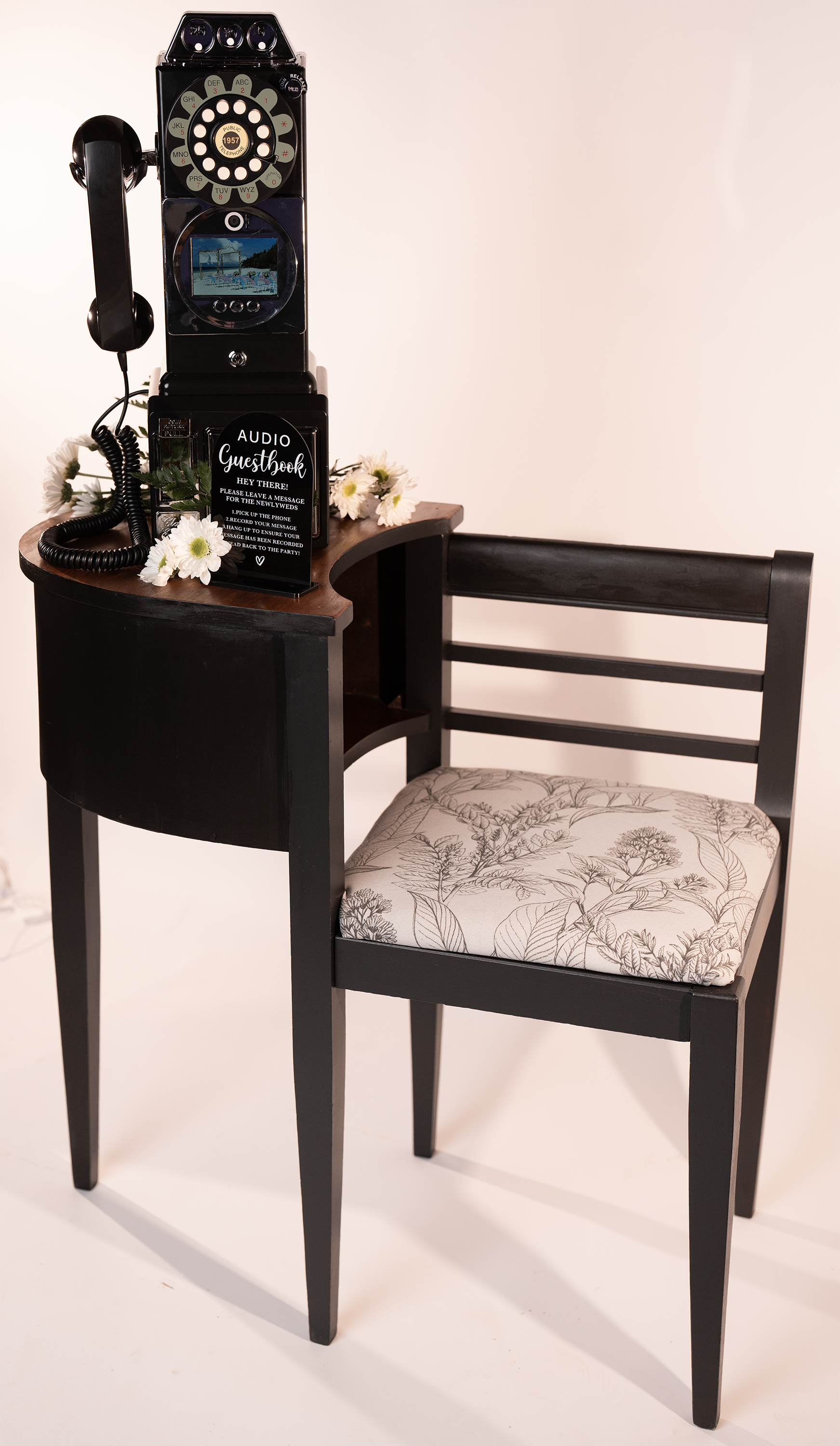 London with Black Gossip Bench