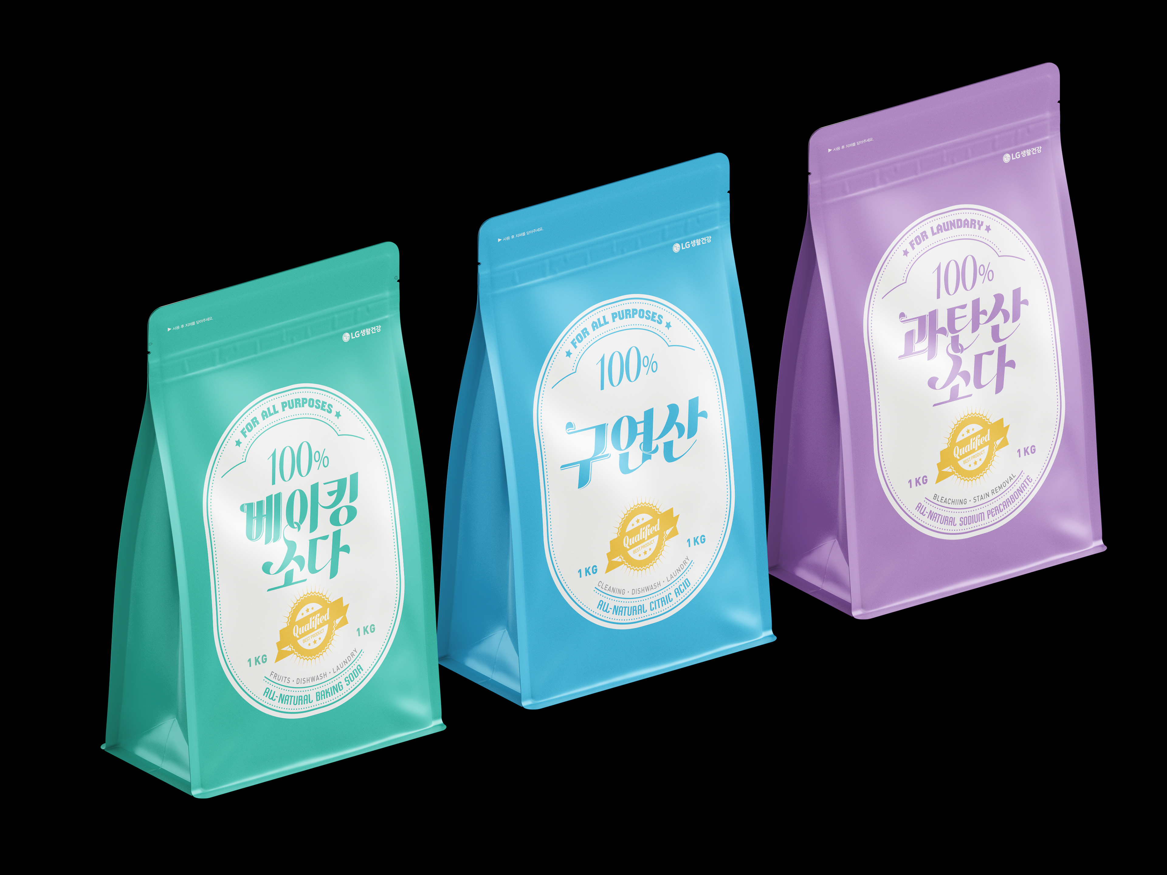 디자인퍼플이 제작한 'LG생활건강 베이킹소다 시리즈(Baking Soda Series)'의 생활용품 브랜드 패키지 디자인 포트폴리오 이미지이다. 천연 유래 성분의 깨끗함과 세척력을 강조하기 위해 파란색과 흰색을 주축으로 심플하고 직관적으로 디자인된 세제 패키지들이 정렬되어 있다.