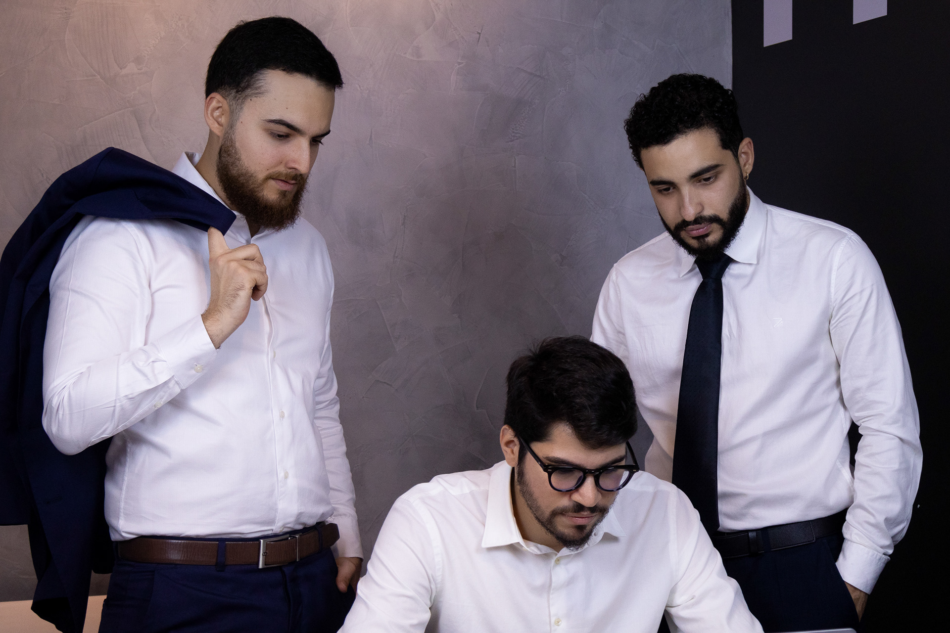 SOARES, ARAÚJO, LAGOS E LEONEL ADVOGADOS ASSOCIADOS