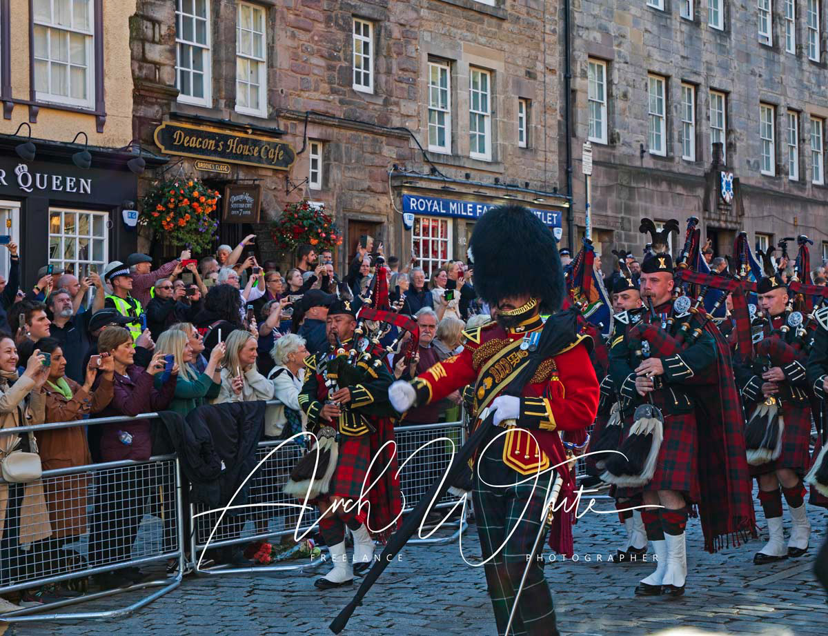 Her Magesty Queen Elizabeth death, mourning , Edinburgh, Scotland, UK,