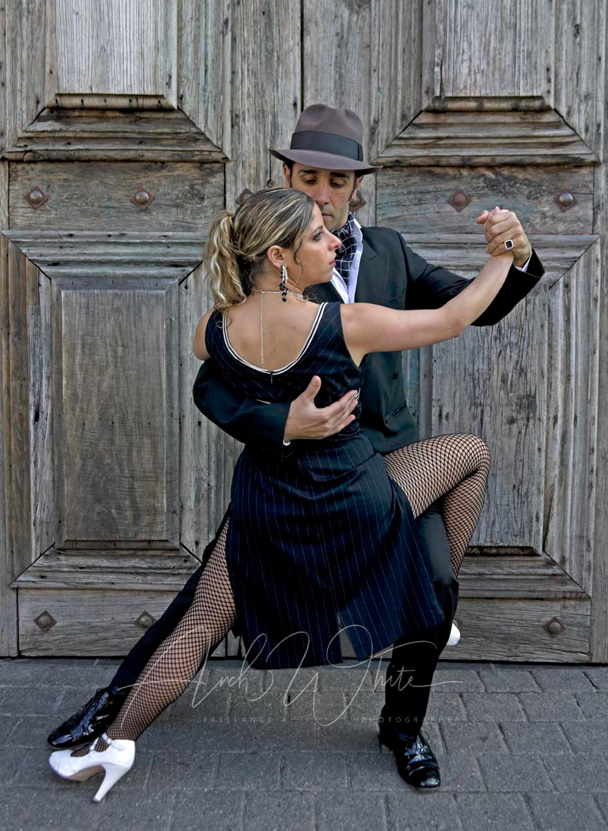 Tango, photos, Argentinian Tango, dance, couple, passion, drama, dancing, Arch White Stock Photography, London, landmarks, monochrome. monochromatic,