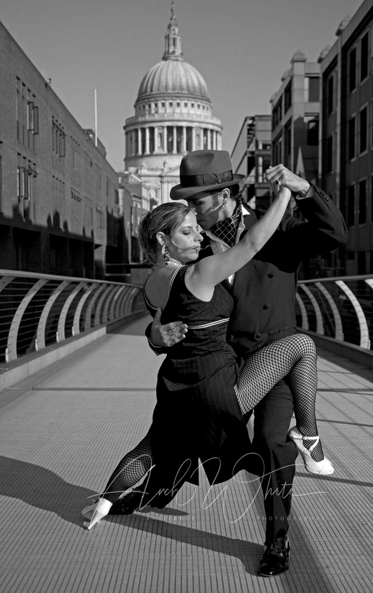 Tango, photos, Argentinian Tango, dance, couple, passion, drama, dancing, Arch White Stock Photography, London, landmarks, monochrome. monochromatic, black and white,