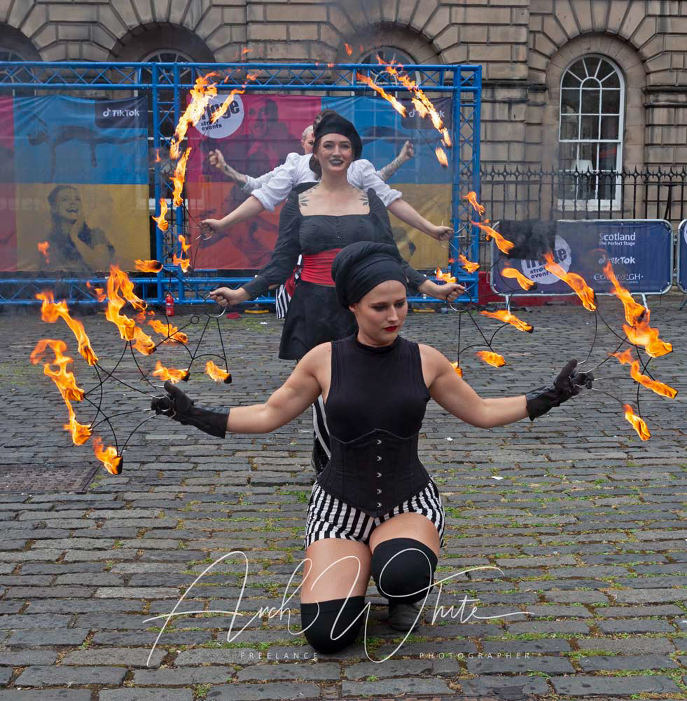 Kumpania Phoenicia Circus, Kumpania Phoenicia Fire Show, Edinburgh Festival Fringe, Scotland, UK