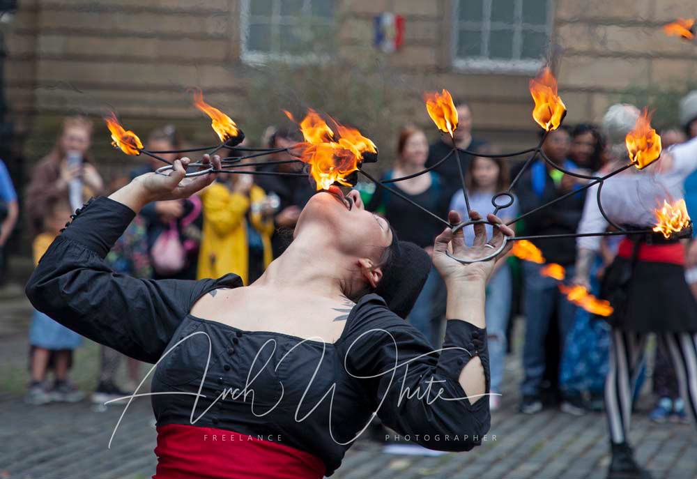 Kumpania Phoenicia Circus, Kumpania Phoenicia Fire Show, Edinburgh Festival Fringe, Scotland, UK