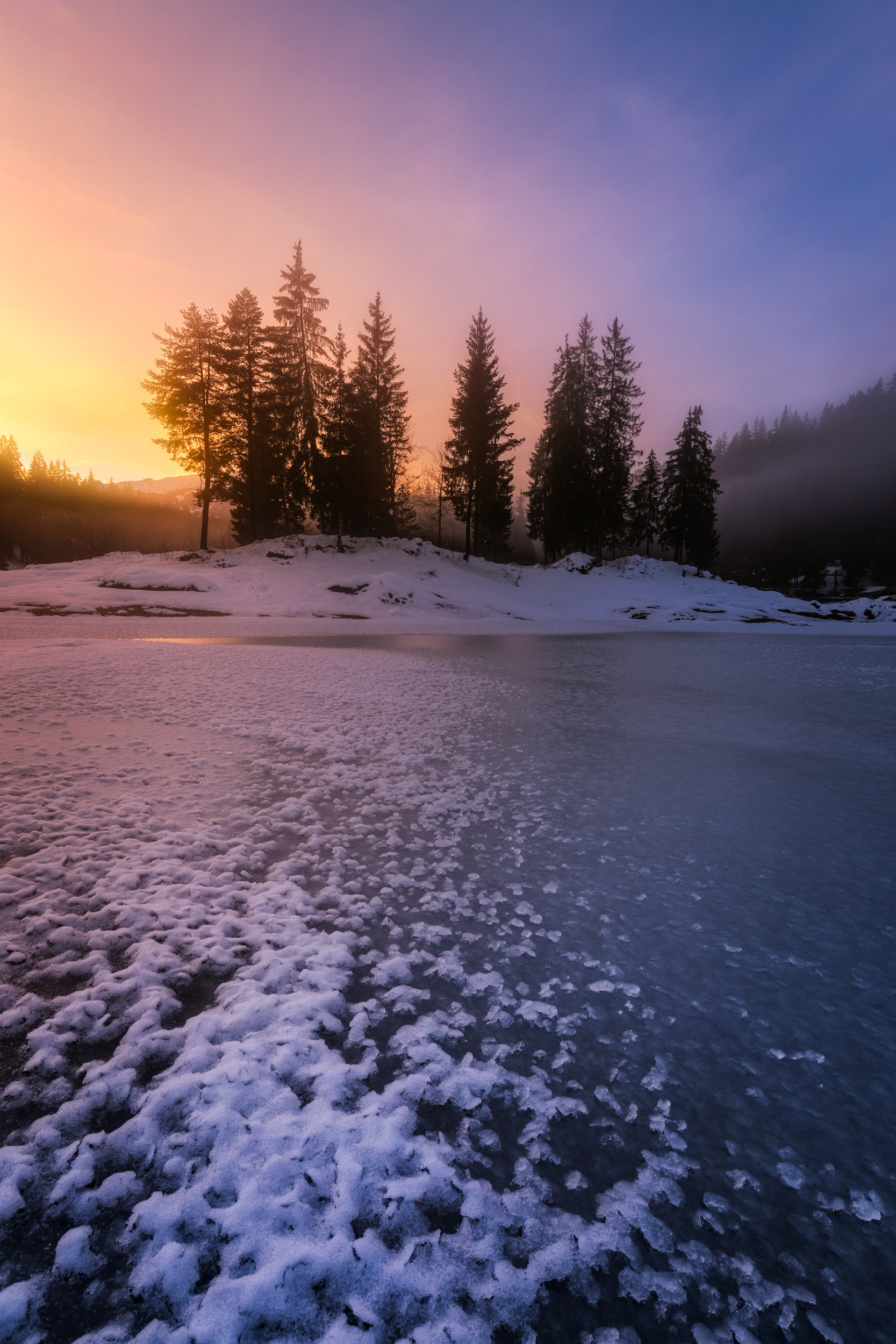 Caumasee Lake Light Glow – Morning Landscape in Switzerland
