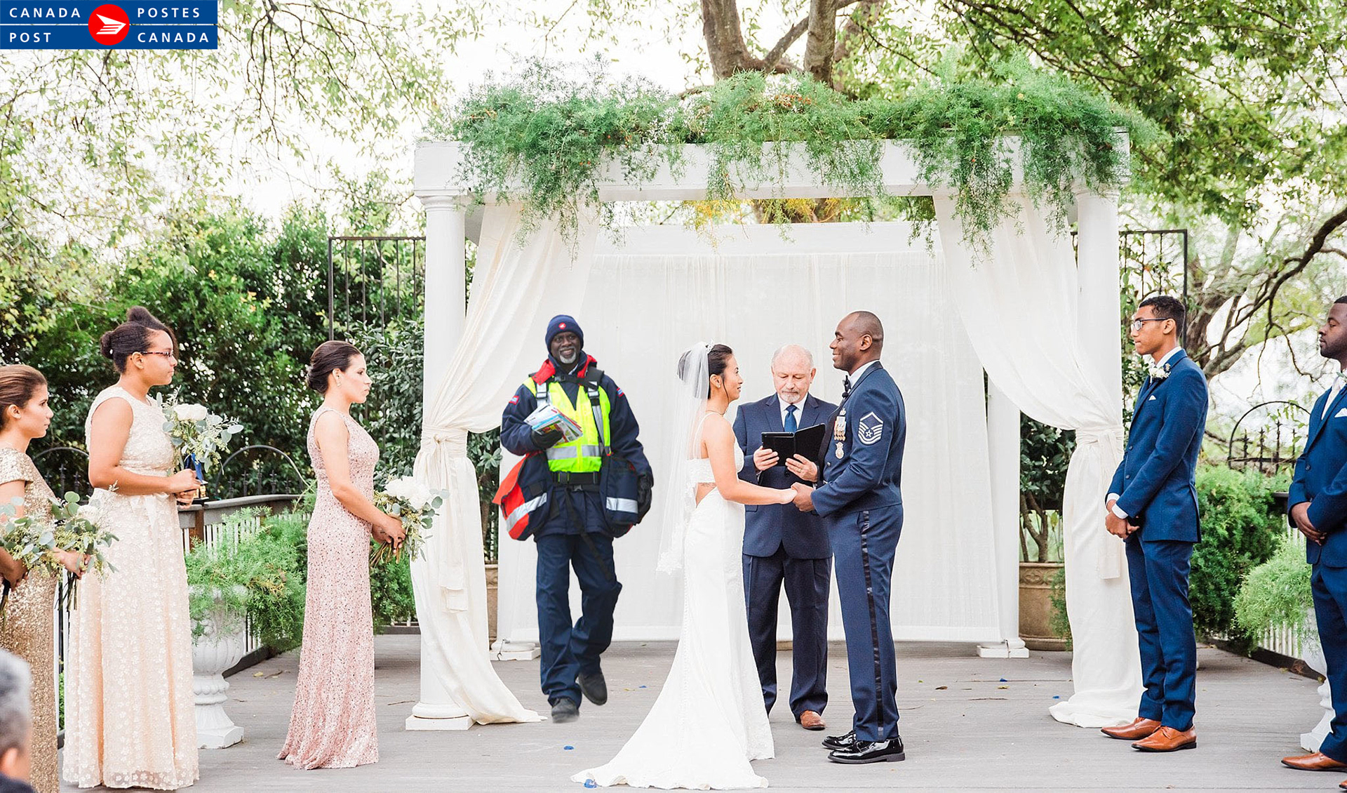 Your Priority mail > Your wedding (THE WEDDING RING IS DELIVERED AT THE LAST MINUTE)
