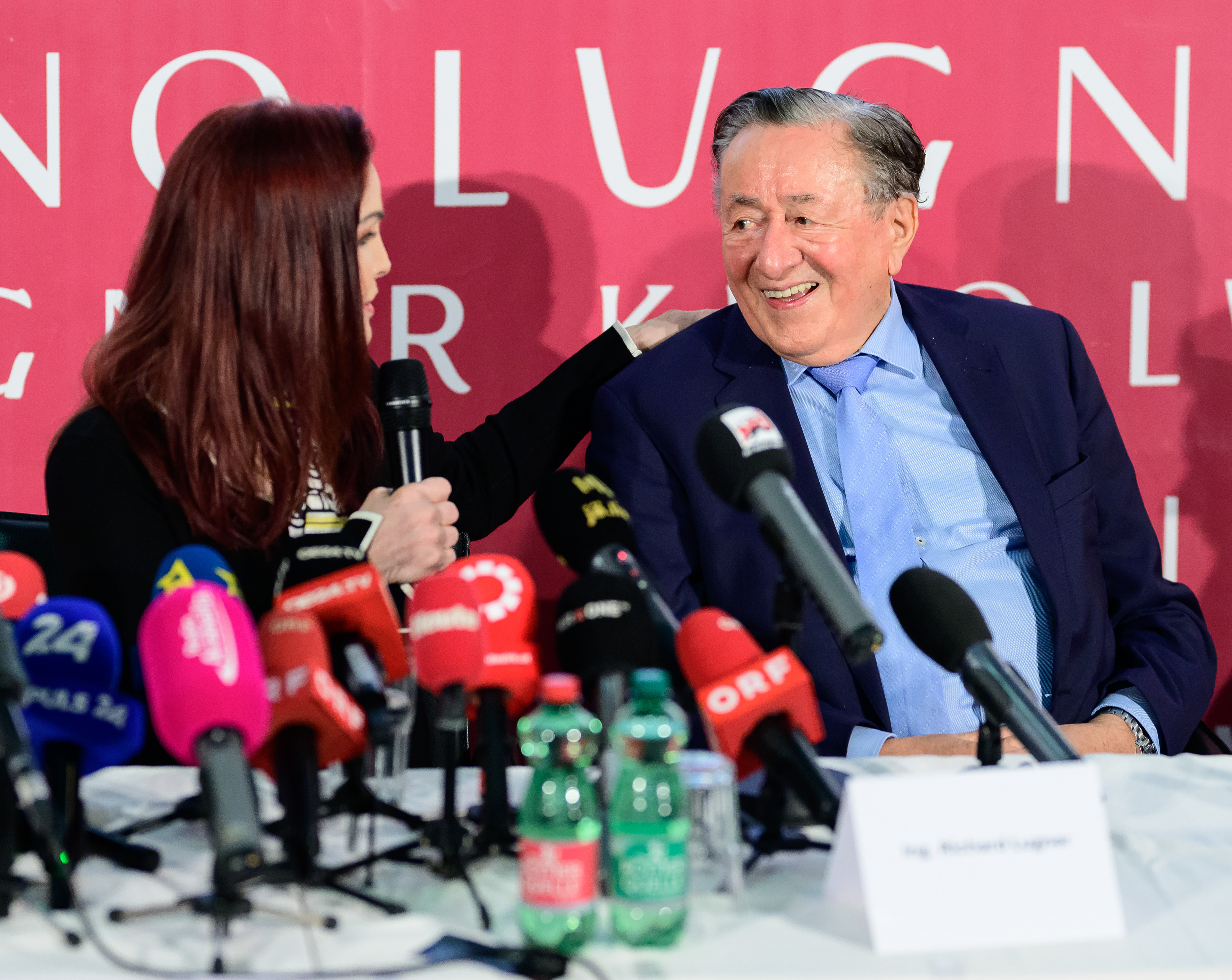 Priscilla Presley Präsentation bei Richard Lugner