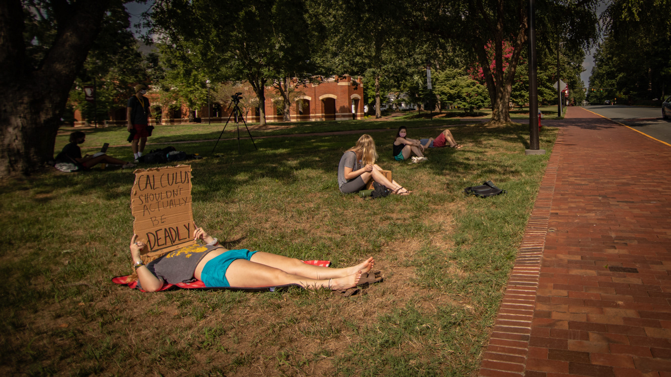 Elon University students held a die-in demonstration on Aug. 13 to protest the university’s decision to hold in-person classes for the fall semester. Now, Elon’s cumulative total of COVID-19 cases have risen from 10 to 18 total cases since the die-in. These numbers only report on-campus exposures, but they do not include students who are remotely working off campus.